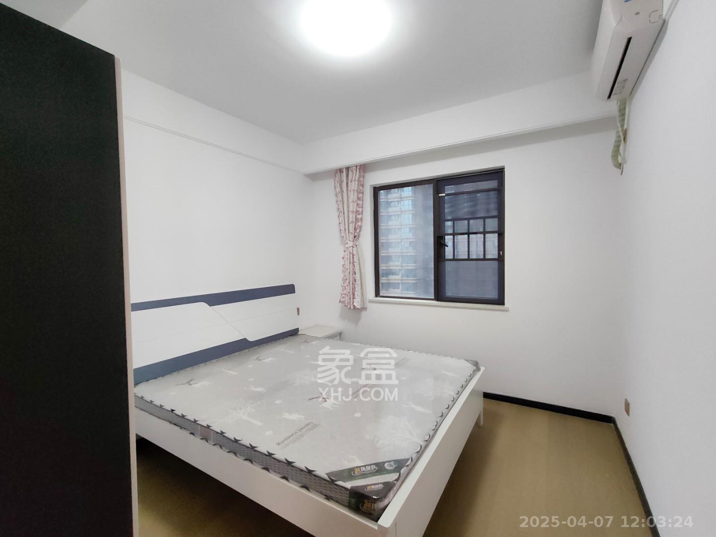 润和美郡(润和紫郡五期) 4室2厅2卫 2600.0元/月 润和美郡(润和紫郡五期) 4室2厅2卫 2600.0元/月室内图