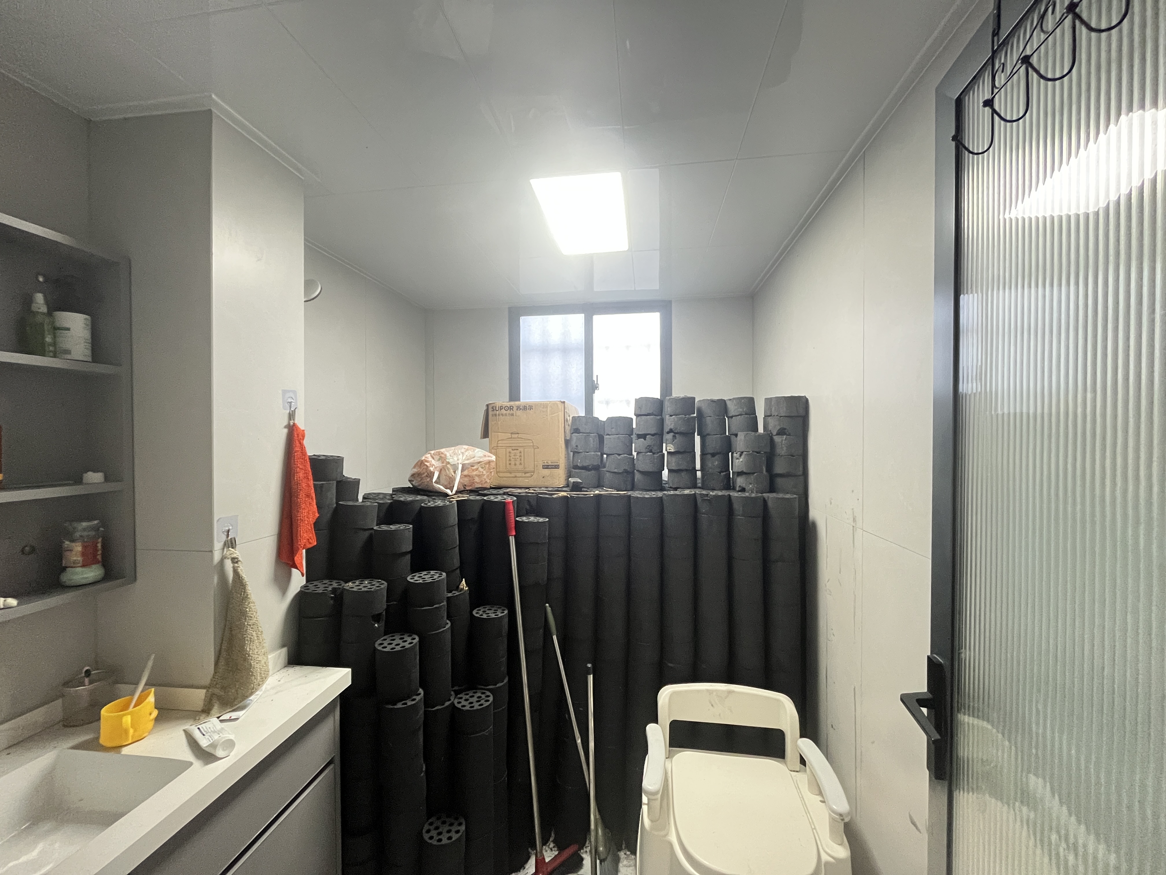 娄星东苑 4室2厅2卫 68.0万 娄星东苑 4室2厅2卫 68.0万室内图