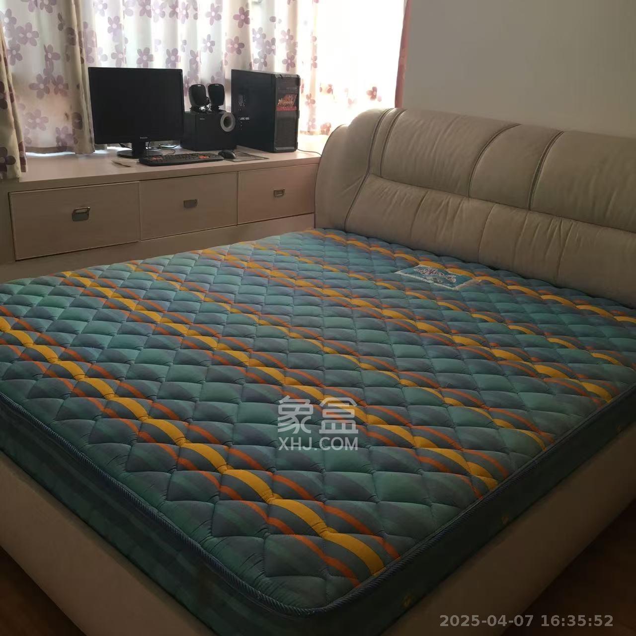 华美公寓（新猎鹰公寓）  2室2厅1卫    2200.0元/月室内图