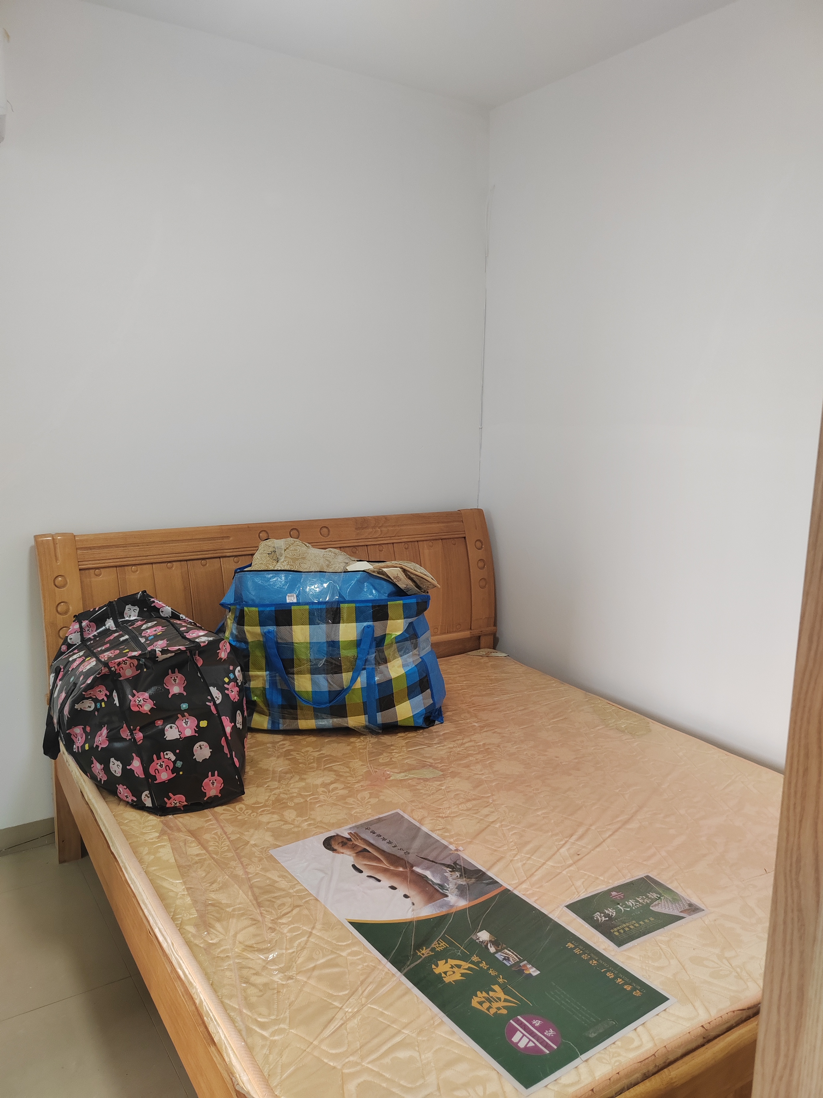 滨海新都 1室1厅1卫 53.0万 滨海新都 1室1厅1卫 53.0万卧室