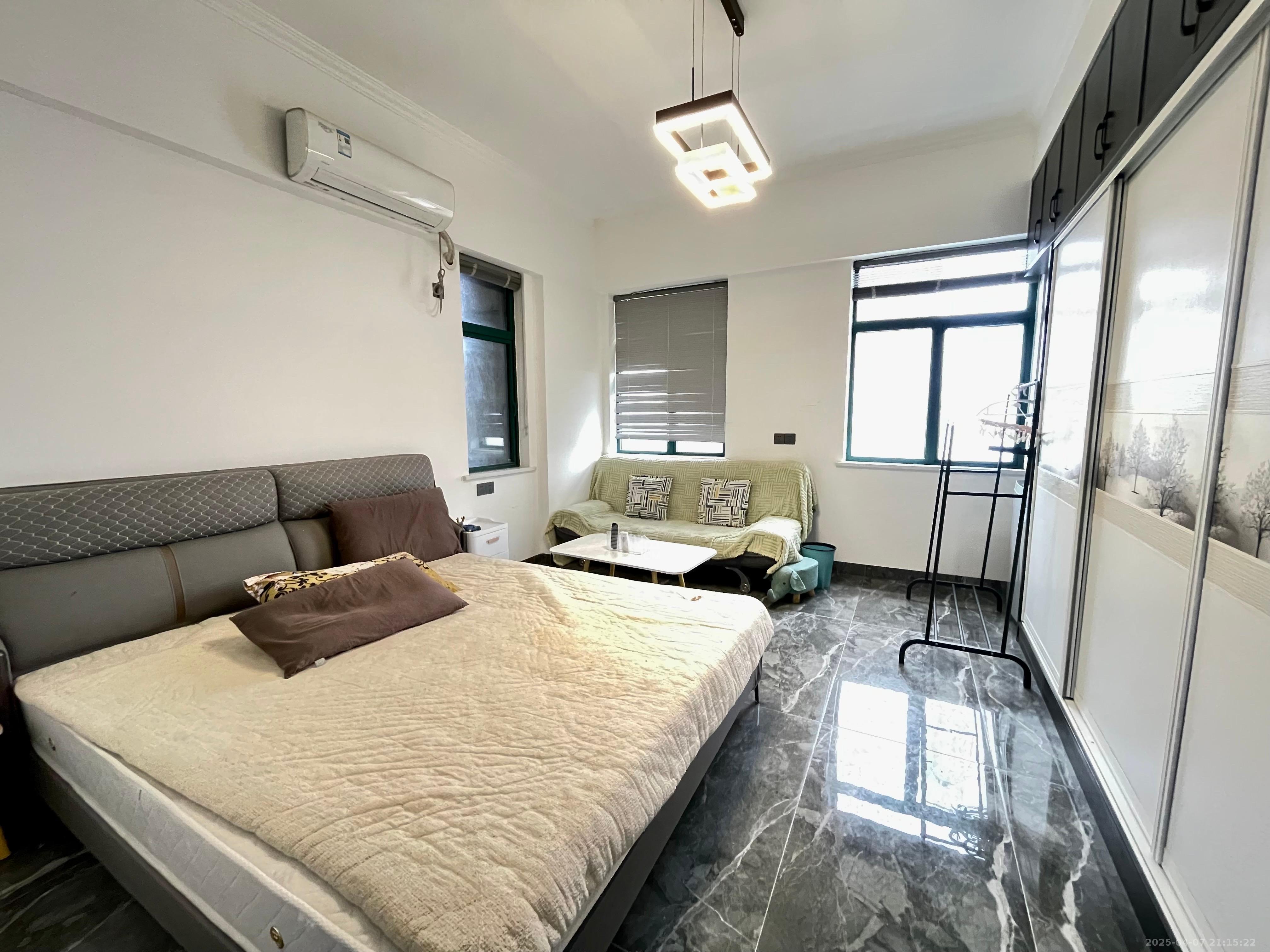 福泰国际 1室1厅1卫 1300.0元/月 福泰国际 1室1厅1卫 1300.0元/月室内图