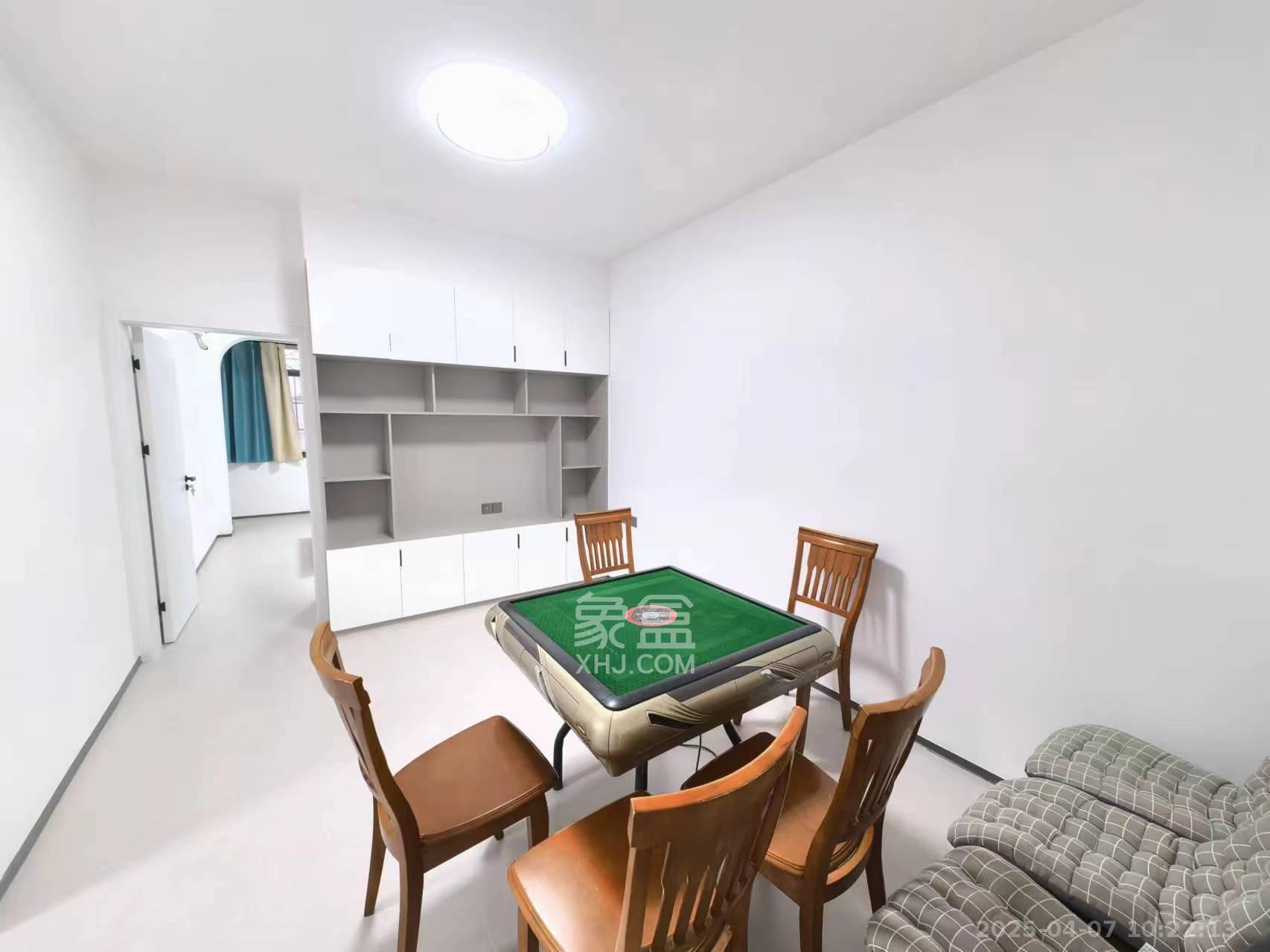 明德宿舍崇文楼(泰安小院) 3室2厅1卫 3200.0元/月 明德宿舍崇文楼(泰安小院) 3室2厅1卫 3200.0元/月室内图