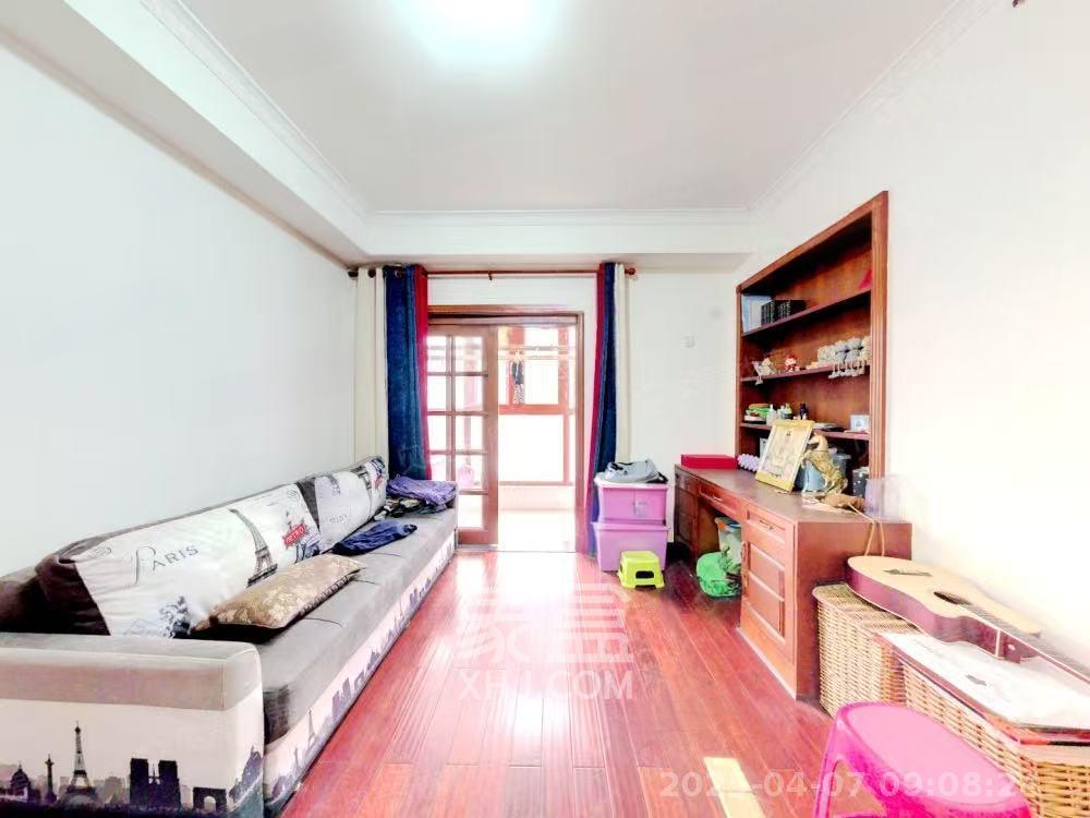 金科东方大院三四期 3室2厅2卫 3200.0元/月 金科东方大院三四期 3室2厅2卫 3200.0元/月室内图