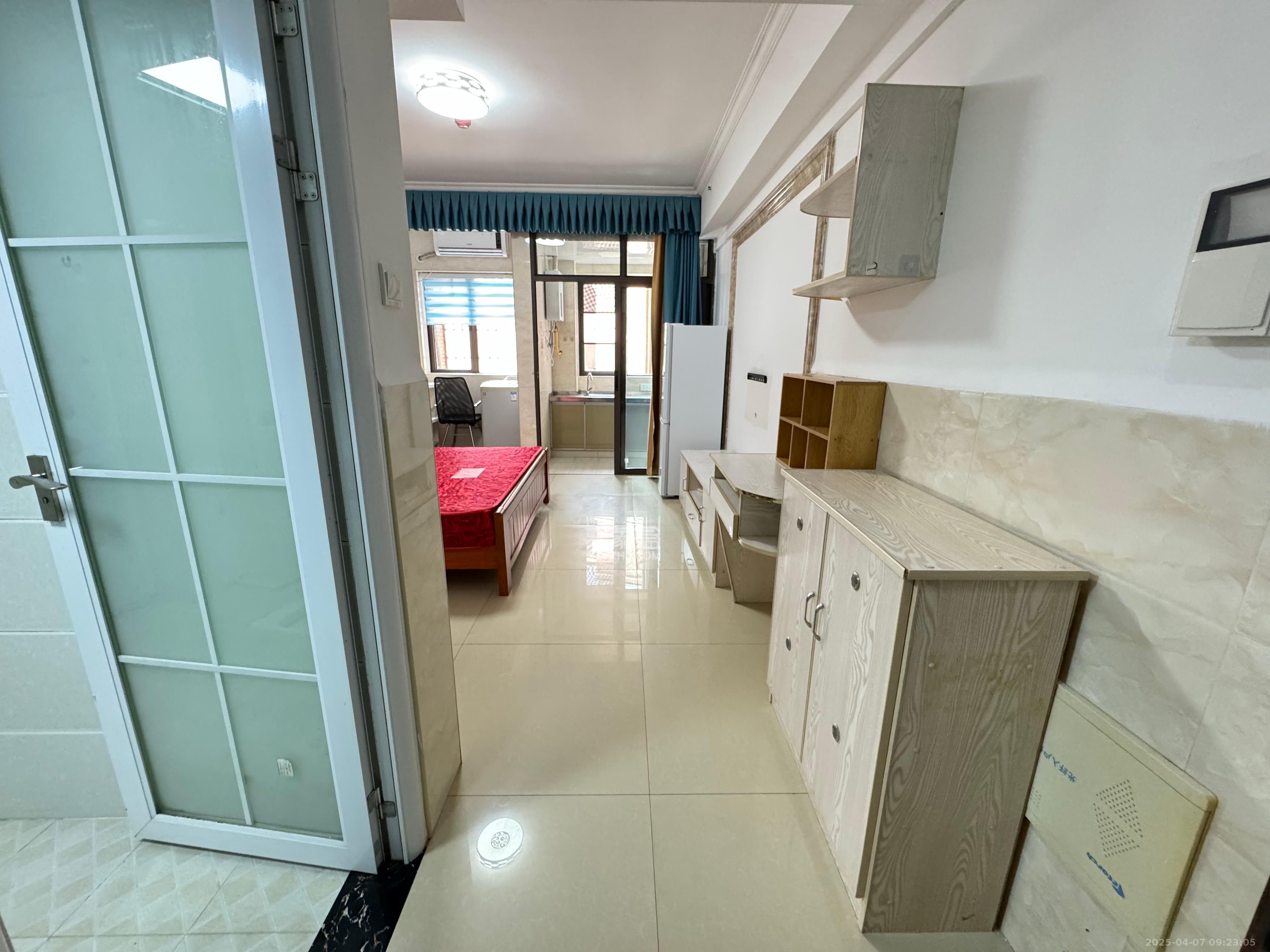 同鑫家园 1室1厅1卫 1350.0元/月 同鑫家园 1室1厅1卫 1350.0元/月室内图