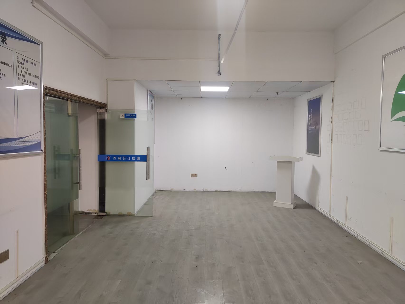 锦宇国际 1室1厅1卫 1000.0元/月 锦宇国际 1室1厅1卫 1000.0元/月室内图