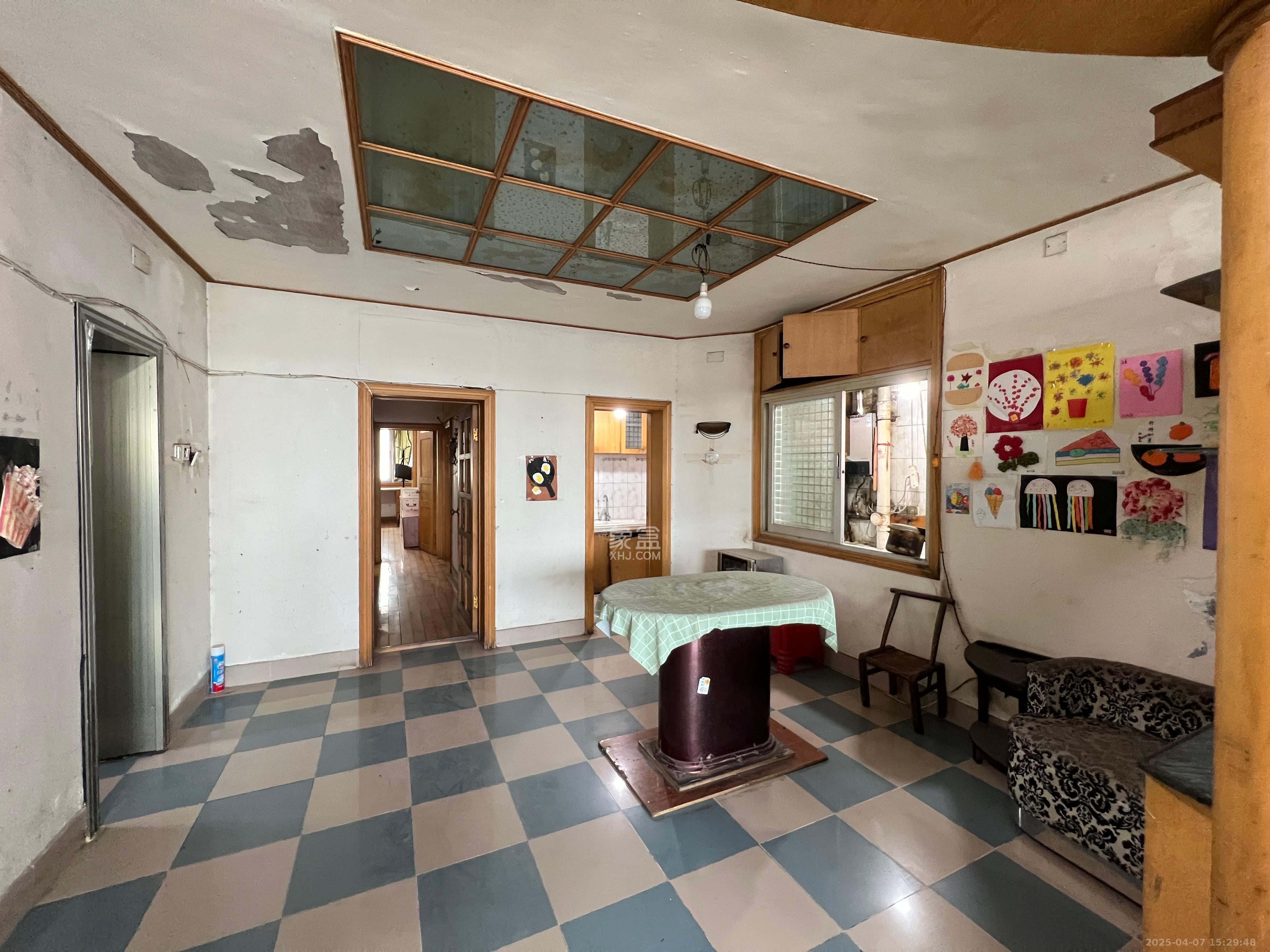 市建委宿舍 3室2厅1卫 2000.0元/月 市建委宿舍 3室2厅1卫 2000.0元/月室内图