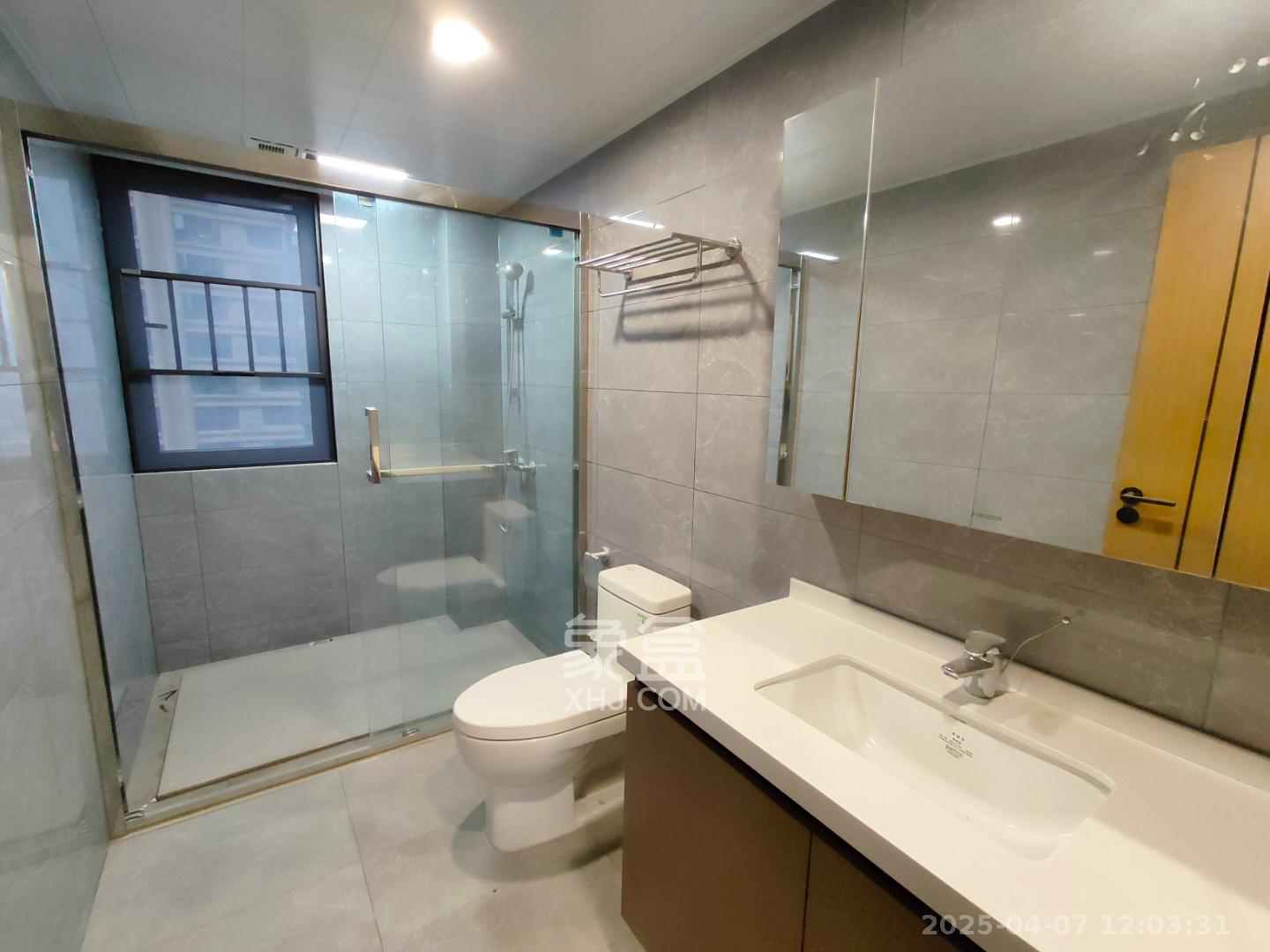 润和美郡(润和紫郡五期) 4室2厅2卫 2600.0元/月 润和美郡(润和紫郡五期) 4室2厅2卫 2600.0元/月室内图