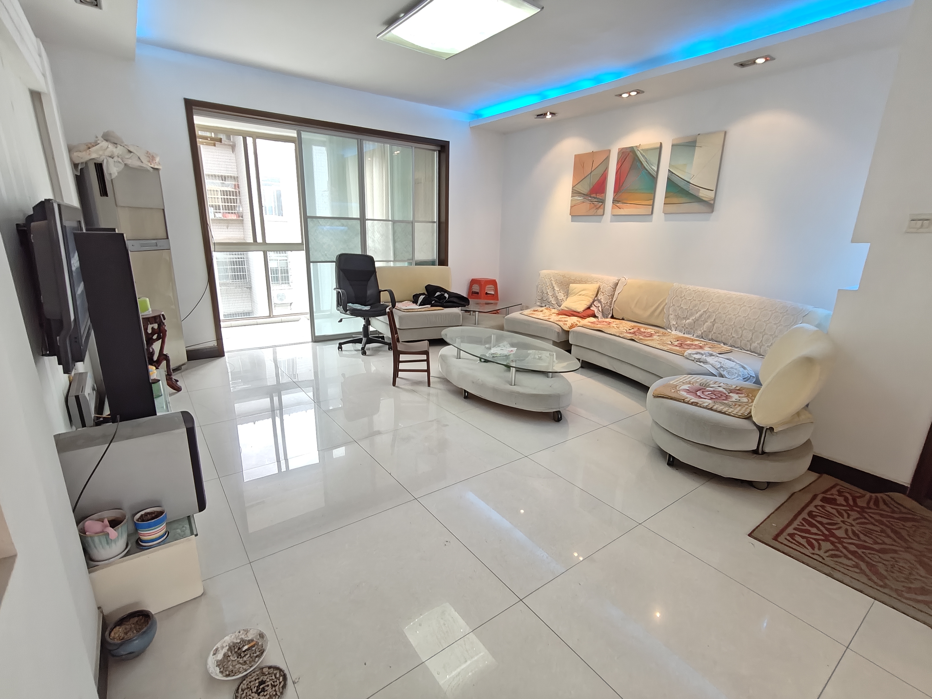 泽云佳园 3室2厅2卫 1700.0元/月 泽云佳园 3室2厅2卫 1700.0元/月室内图