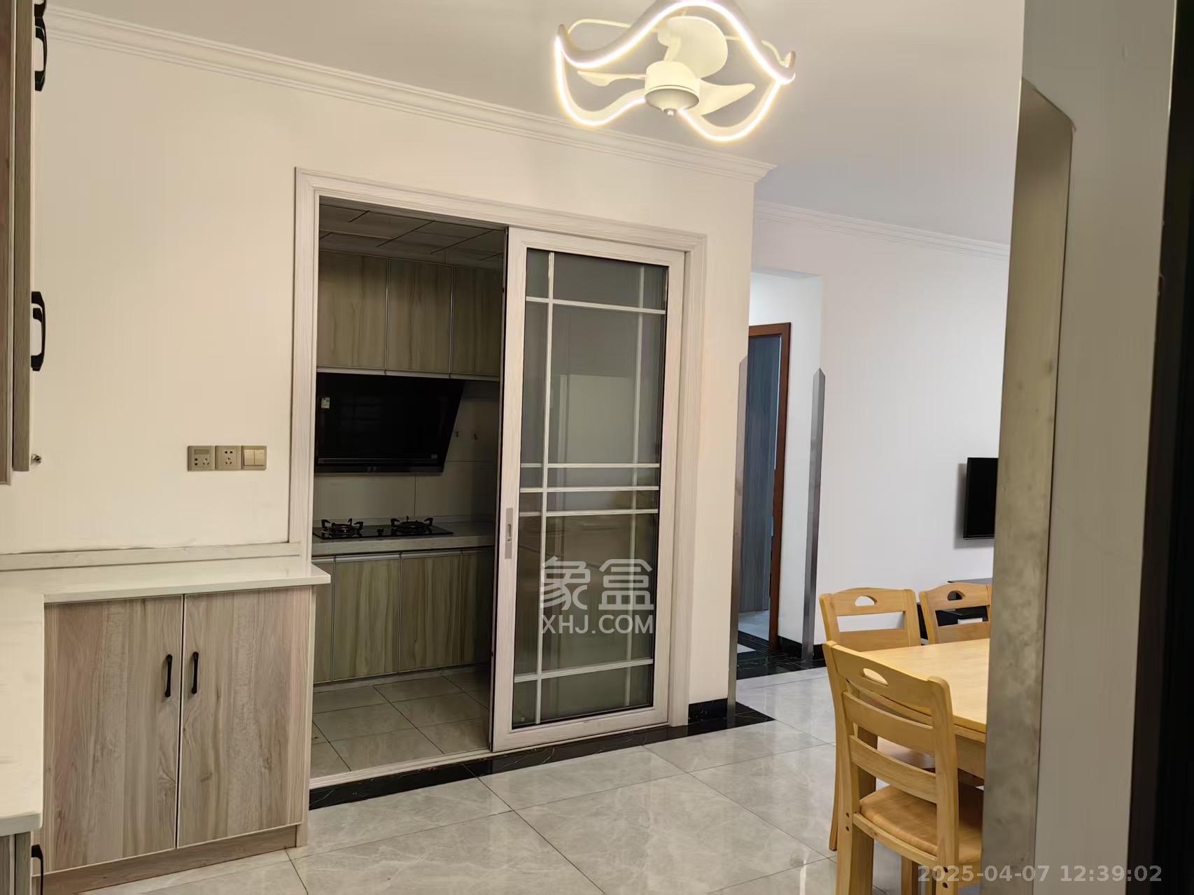 金南家园三期 1室0厅0卫 2500.0元/月 金南家园三期 1室0厅0卫 2500.0元/月室内图