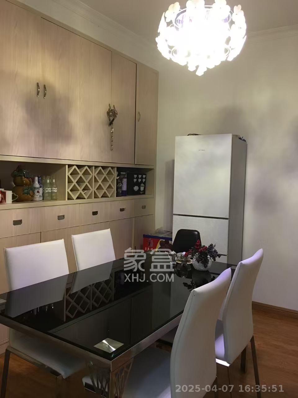 华美公寓(新猎鹰公寓)  2室2厅1卫    2200.0元/月 华美公寓(新猎鹰公寓)  2室2厅1卫    2200.0元/月室内图