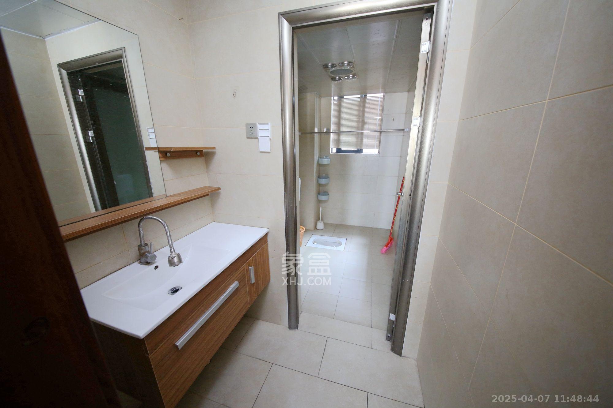 万象新天 3室2厅1卫 2500.0元/月 万象新天 3室2厅1卫 2500.0元/月室内图