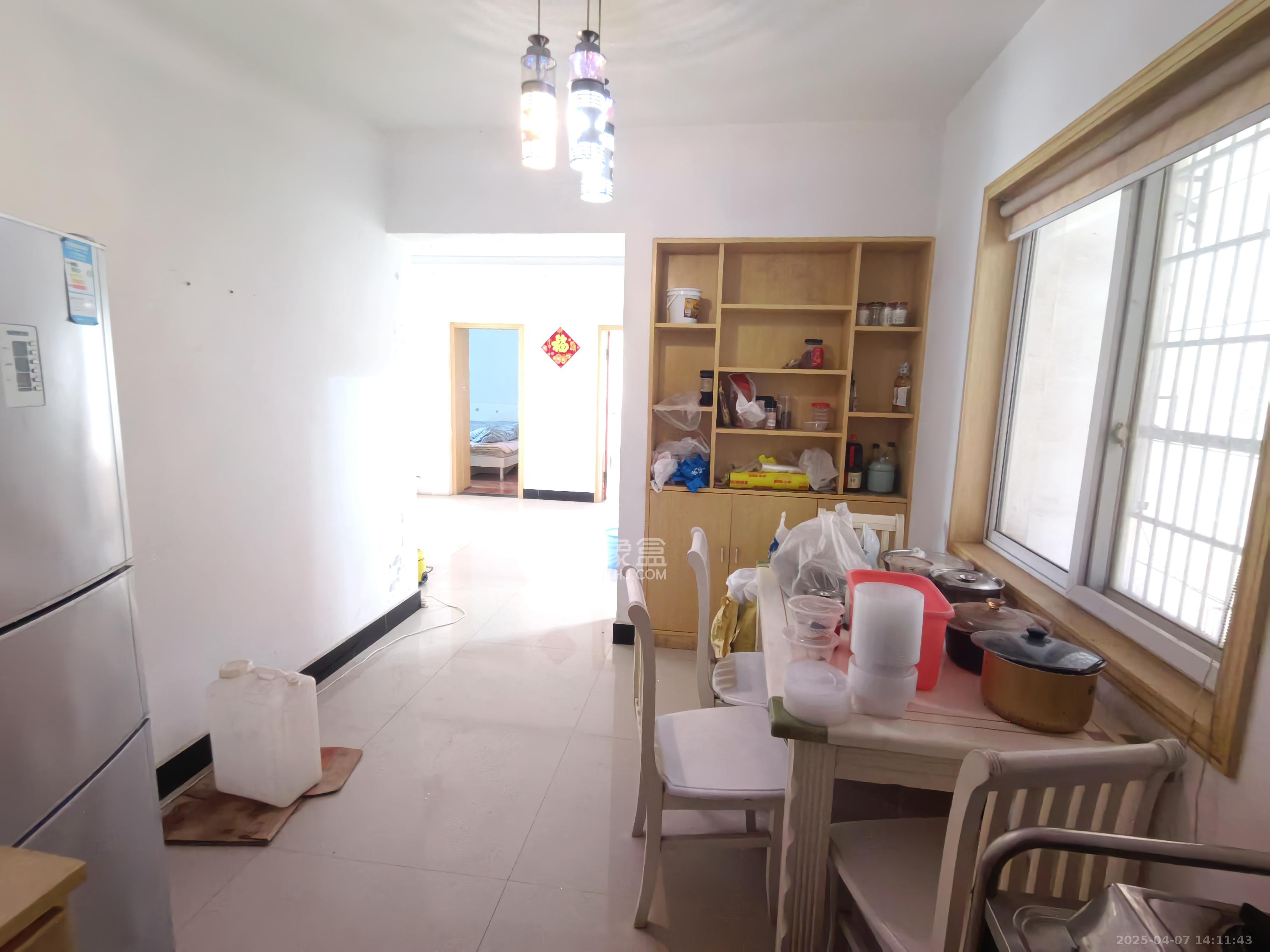 未来现代城 2室2厅1卫 1700.0元/月 未来现代城 2室2厅1卫 1700.0元/月室内图