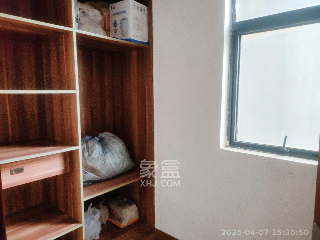 湘江世纪城贯江苑  1室2厅2卫   2200.00元/月室内图