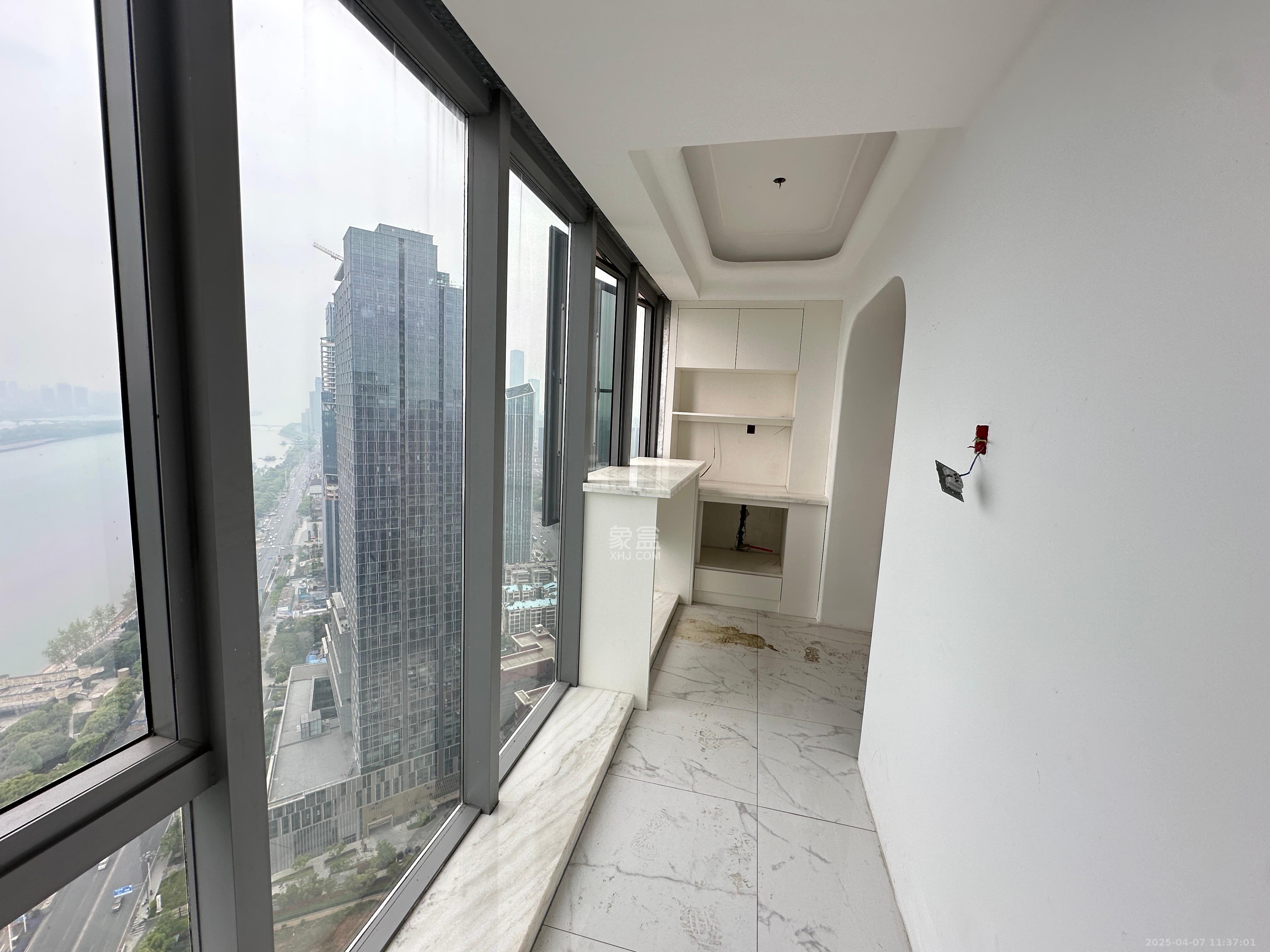 保利国际广场 1室1厅1卫 9000.0元/月 保利国际广场 1室1厅1卫 9000.0元/月室内图