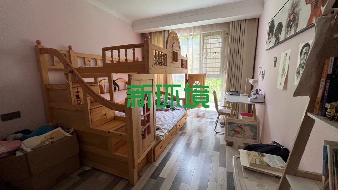 山水印象  1室0厅0卫   134.80万客厅