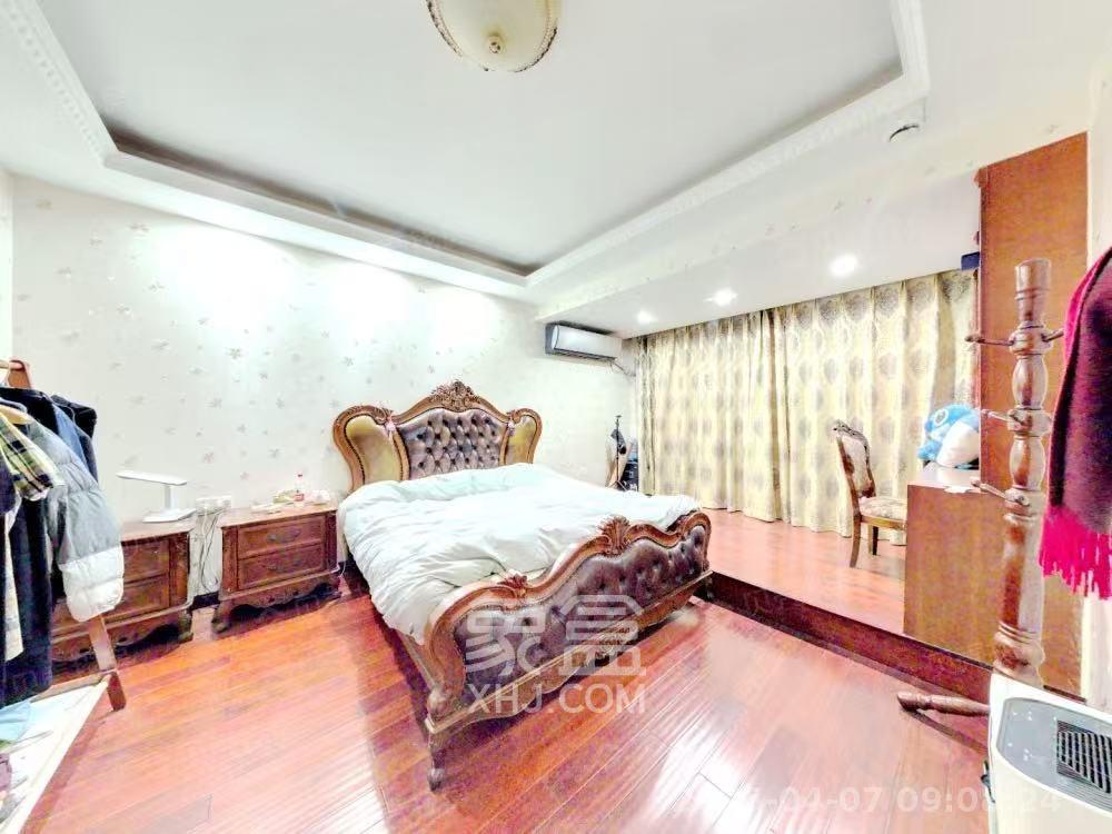 金科东方大院三四期 3室2厅2卫 3200.0元/月 金科东方大院三四期 3室2厅2卫 3200.0元/月室内图