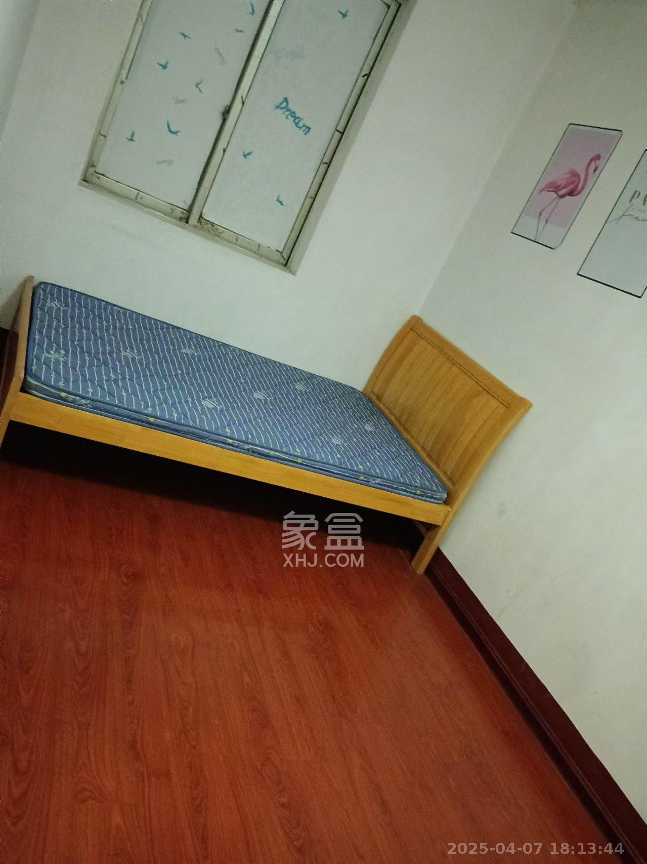 中南汽车世界 3室2厅1卫 1400.0元/月 中南汽车世界 3室2厅1卫 1400.0元/月室内图