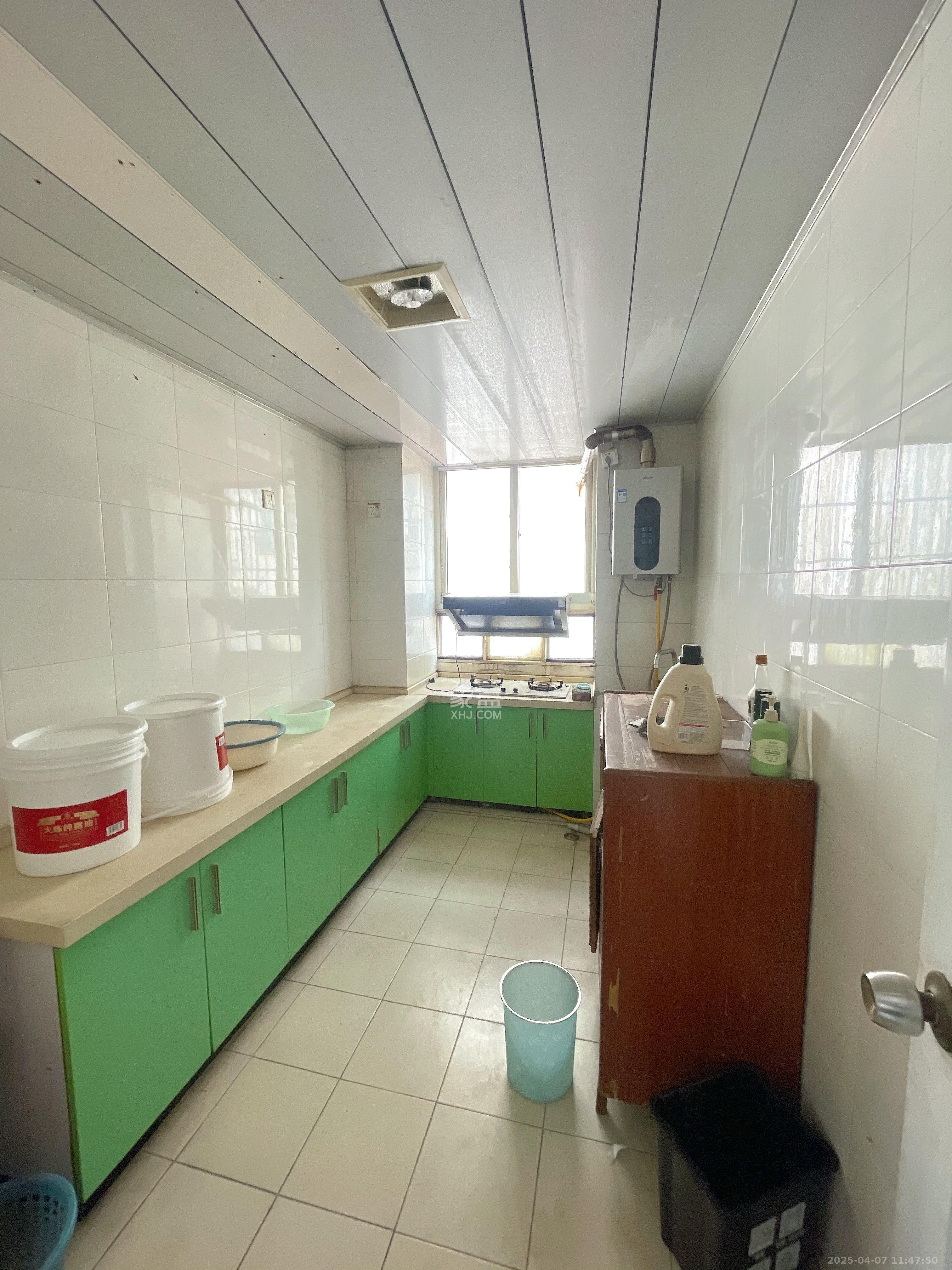 麻田小区 3室2厅2卫 2000.0元/月 麻田小区 3室2厅2卫 2000.0元/月室内图