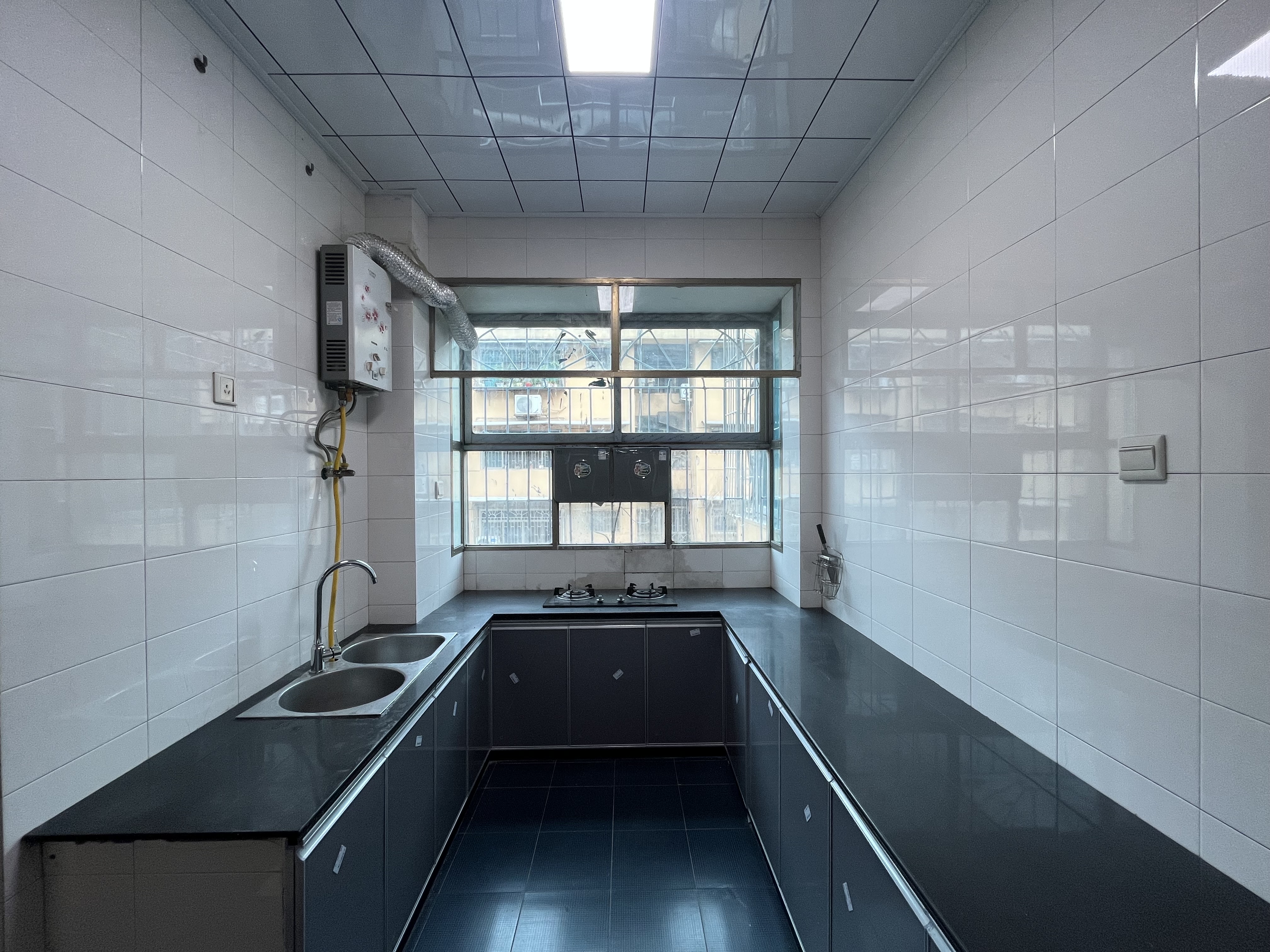 娄星区畜牧水产局+经管局 4室2厅2卫 1380.0元/月 娄星区畜牧水产局+经管局 4室2厅2卫 1380.0元/月室内图