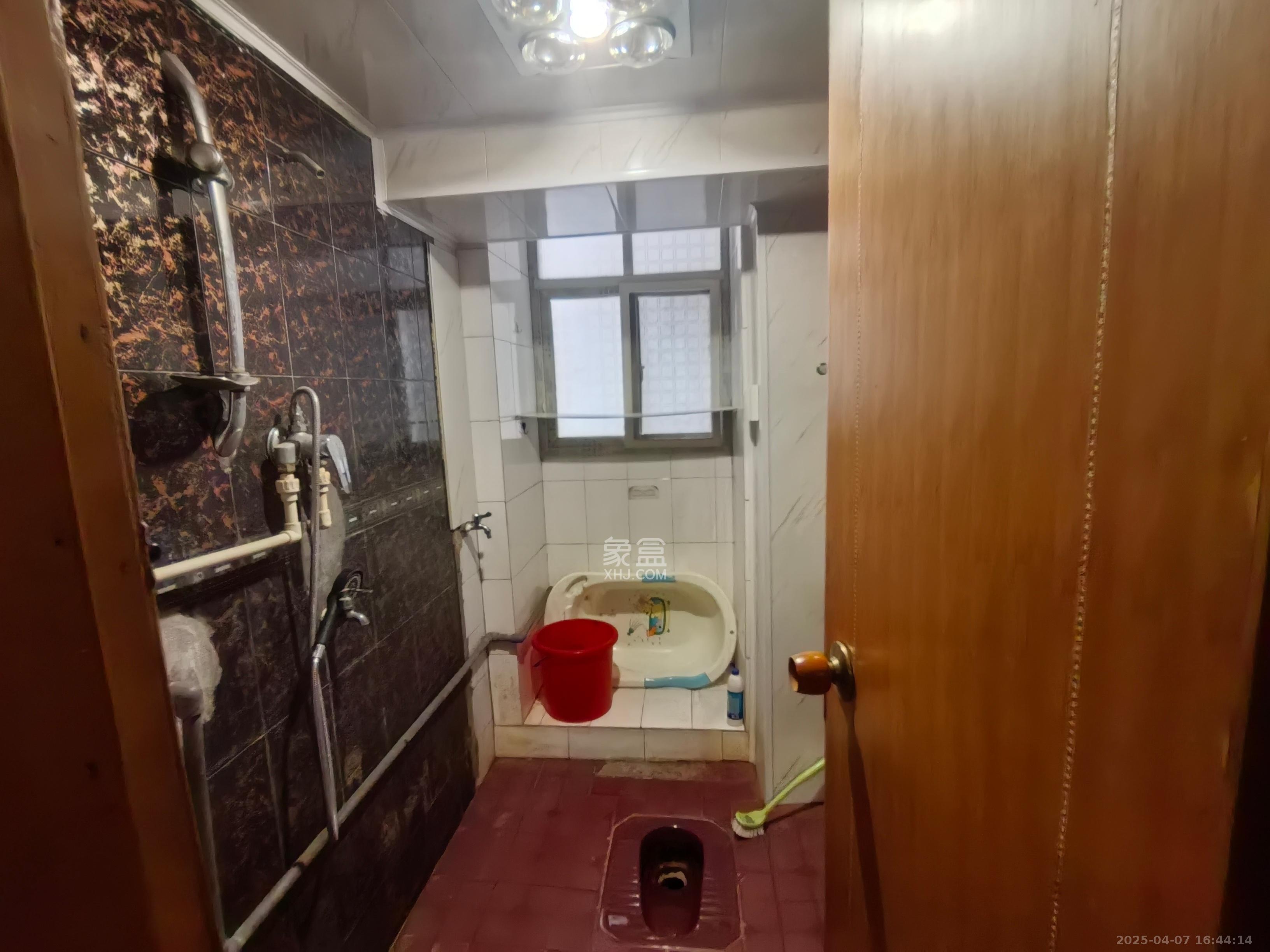 白沙公寓 2室1厅1卫 1800.0元/月 白沙公寓 2室1厅1卫 1800.0元/月室内图