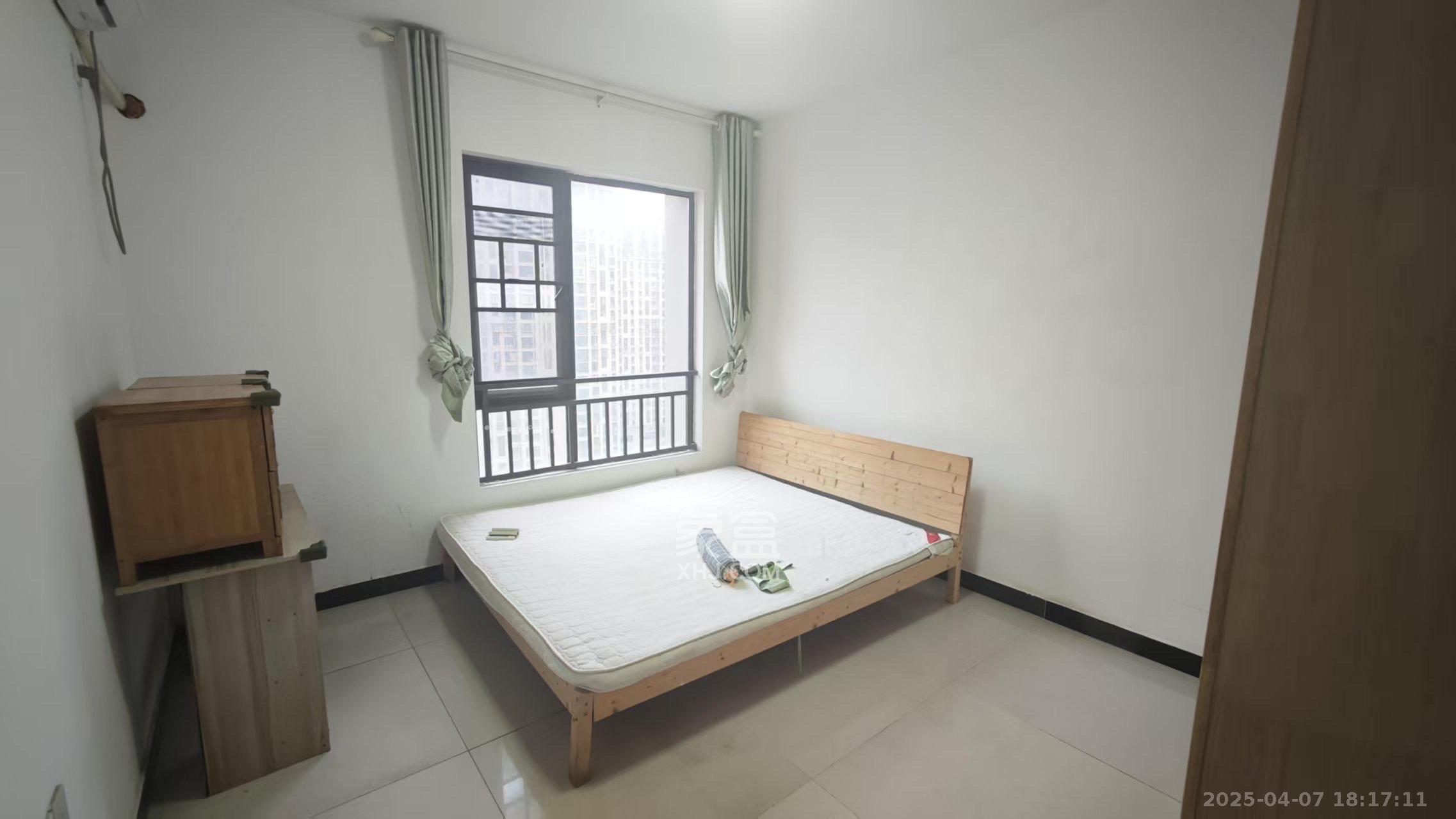 旭辉御府  3室2厅2卫   2500.00元/月室内图