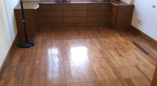 港苑小区 2室1厅1卫 2000.0元/月 港苑小区 2室1厅1卫 2000.0元/月室内图