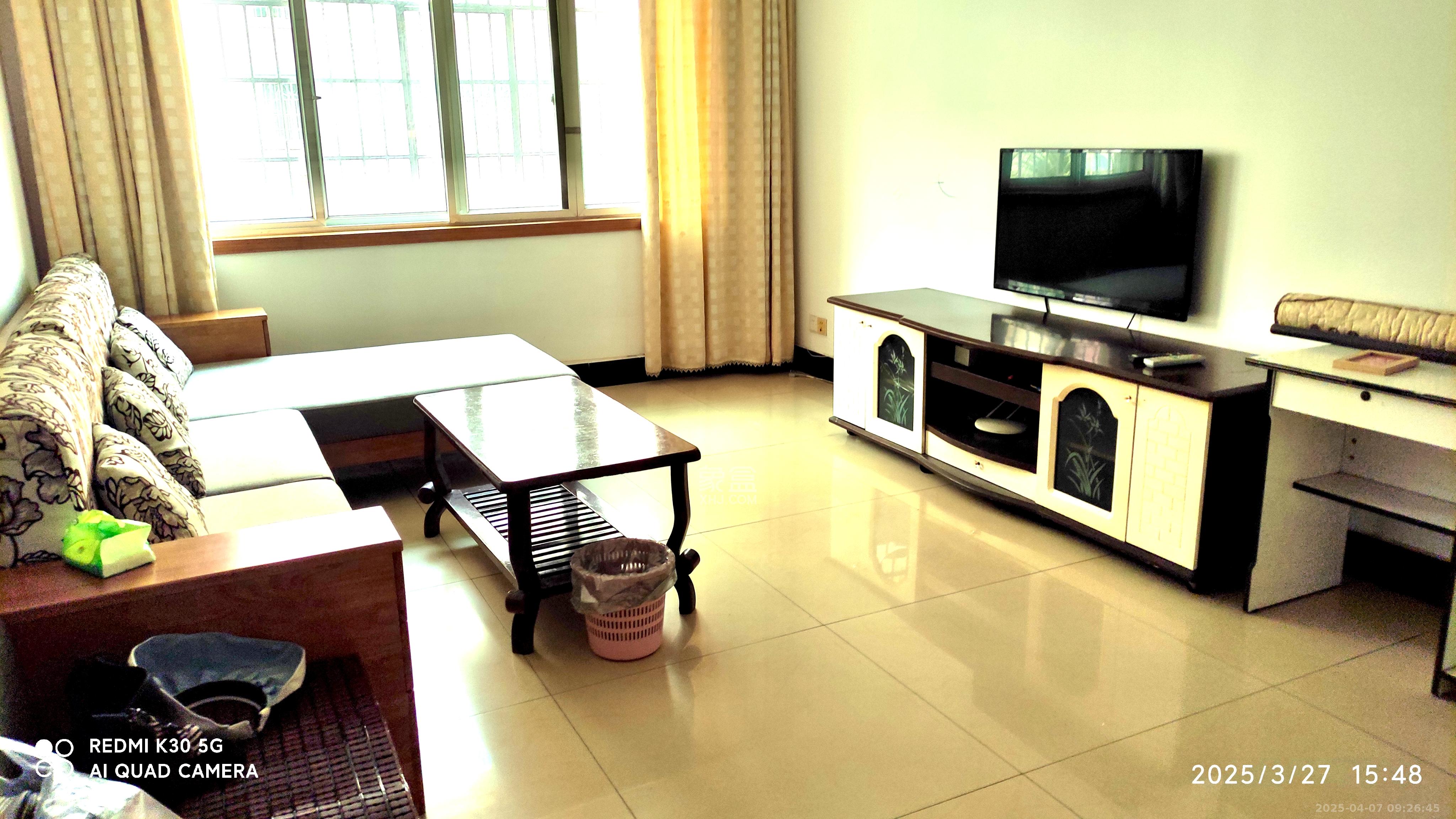 景芳苑  3室2厅1卫    1800.0元/月 景芳苑  3室2厅1卫    1800.0元/月室内图