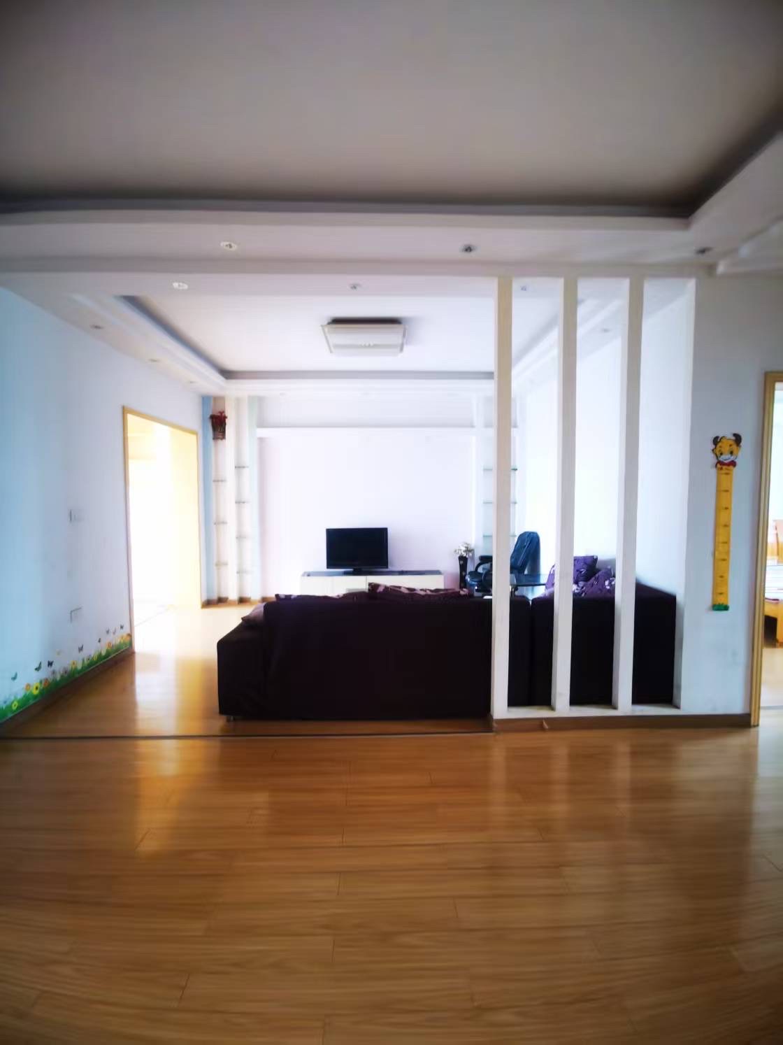 佛祖岭D1东区  2室2厅1卫   2400.00元/月户型图