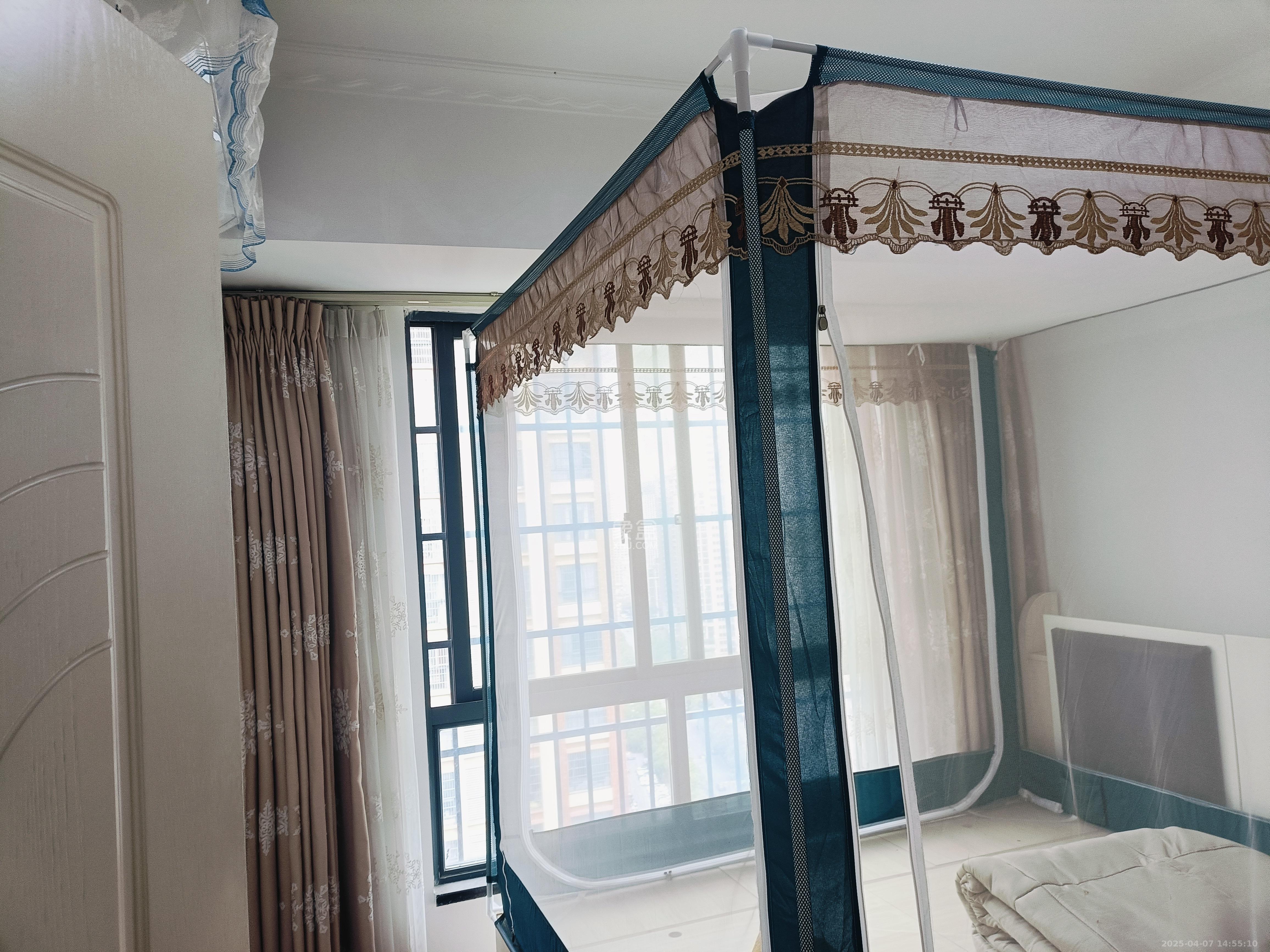 海德公园 3室2厅1卫 2000.0元/月 海德公园 3室2厅1卫 2000.0元/月室内图