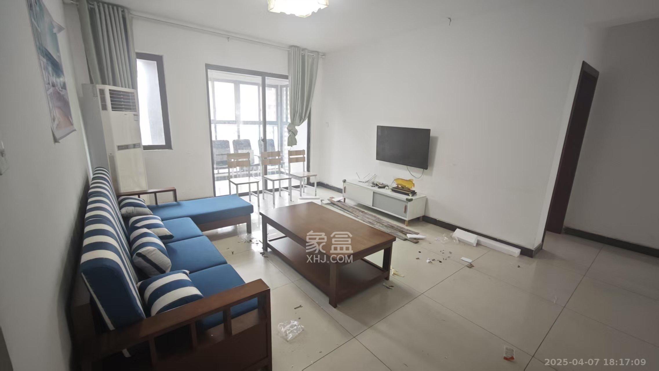 旭辉御府  3室2厅2卫    2500.0元/月 旭辉御府  3室2厅2卫    2500.0元/月