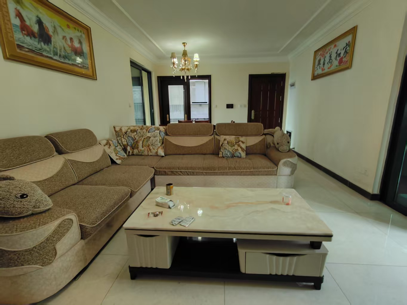 恒大绿洲 3室2厅2卫 1800.0元/月 恒大绿洲 3室2厅2卫 1800.0元/月室内图