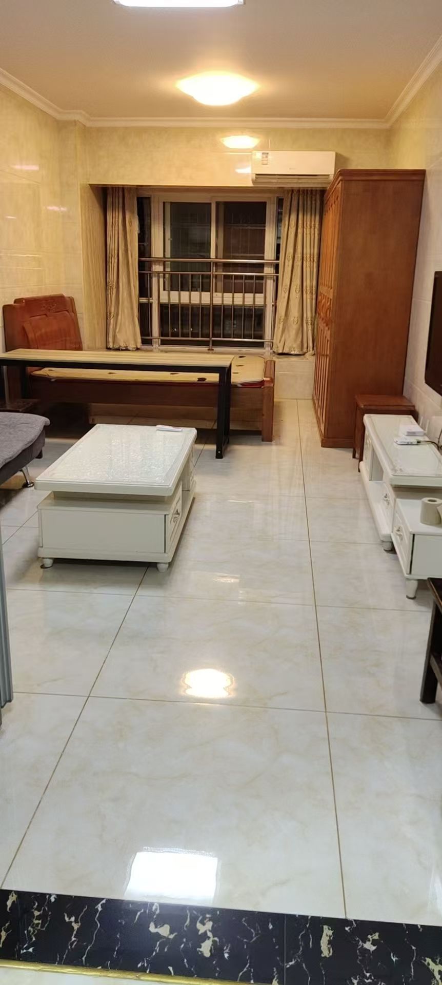 梓湖东城  1室1厅1卫    800.0元/月 梓湖东城  1室1厅1卫    800.0元/月室内图