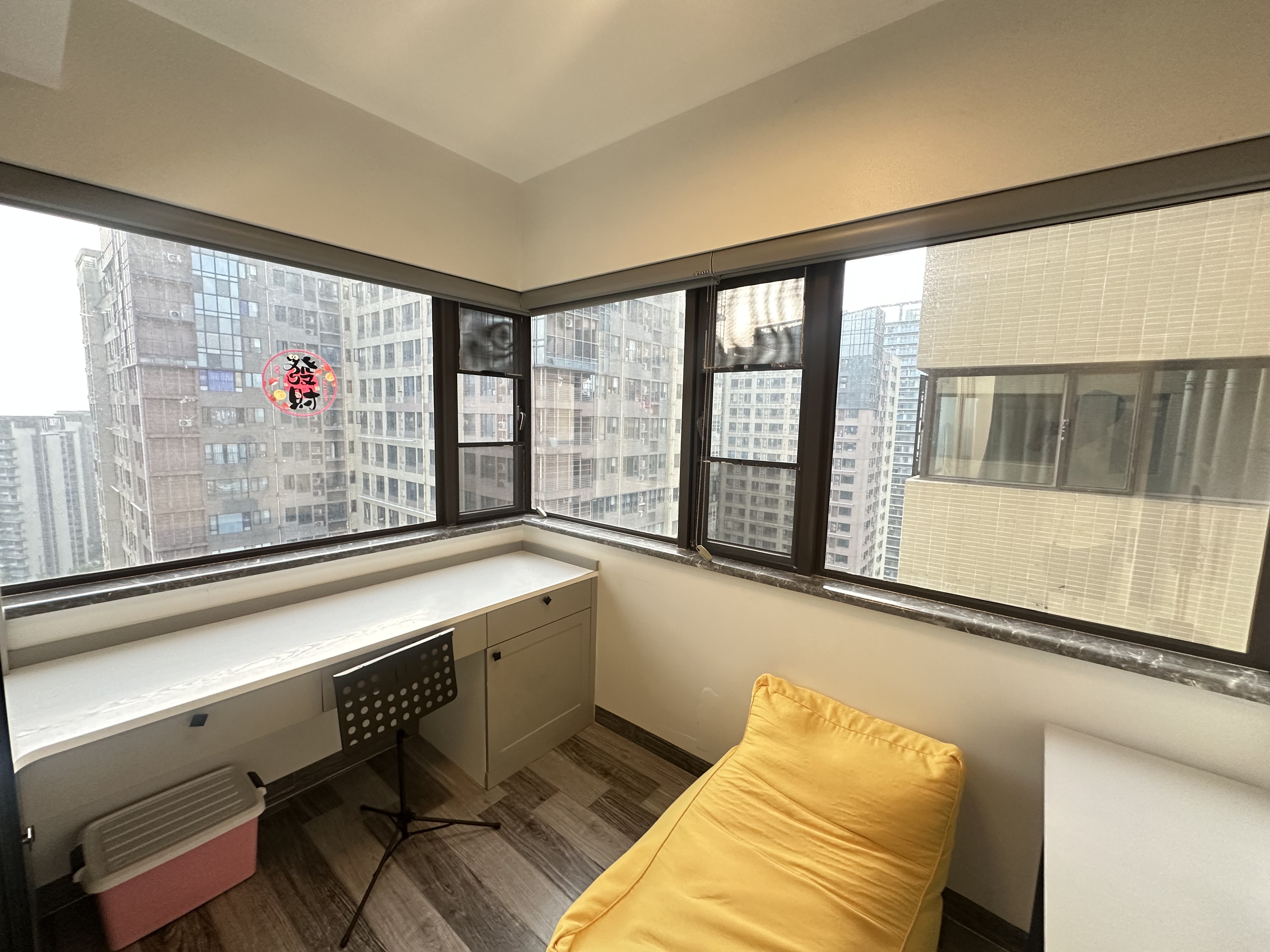 滨江海岸三期 4室2厅2卫 280.0万 滨江海岸三期 4室2厅2卫 280.0万室内图