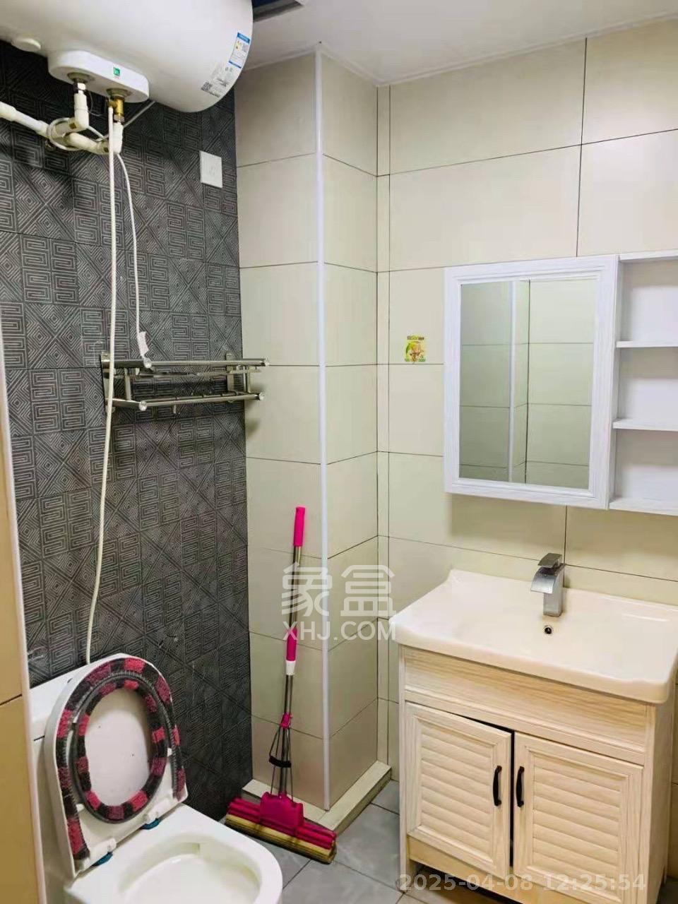 裕天国际商汇中心 1室0厅0卫 1500.0元/月 裕天国际商汇中心 1室0厅0卫 1500.0元/月室内图