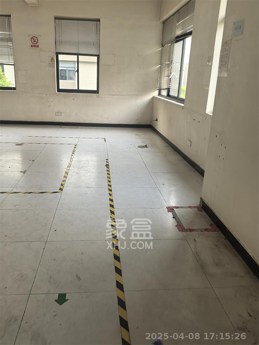 国际企业中心   345.67㎡      8500.0元/月室内图