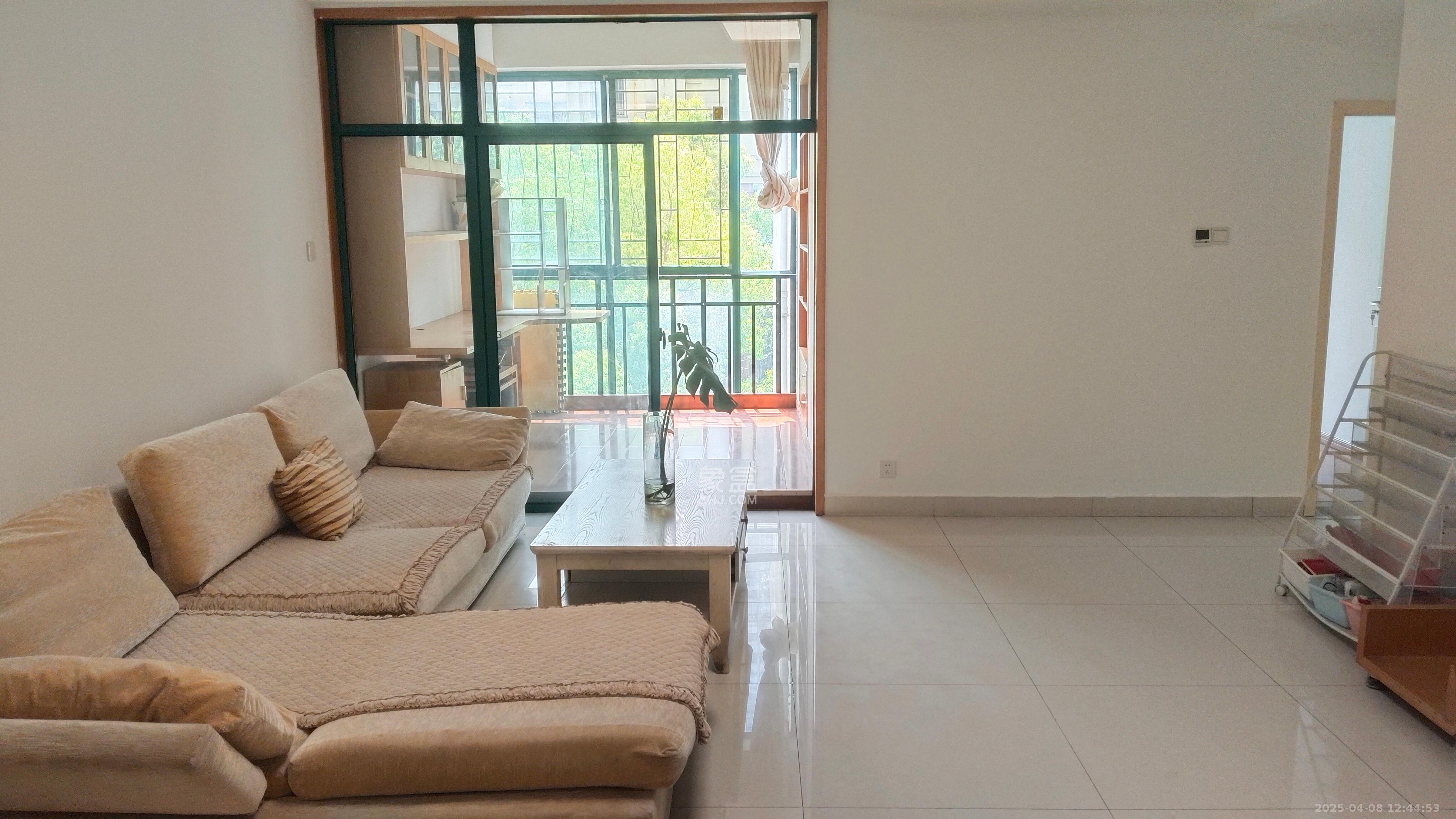 东来苑 3室2厅1卫 3200.0元/月 东来苑 3室2厅1卫 3200.0元/月室内图