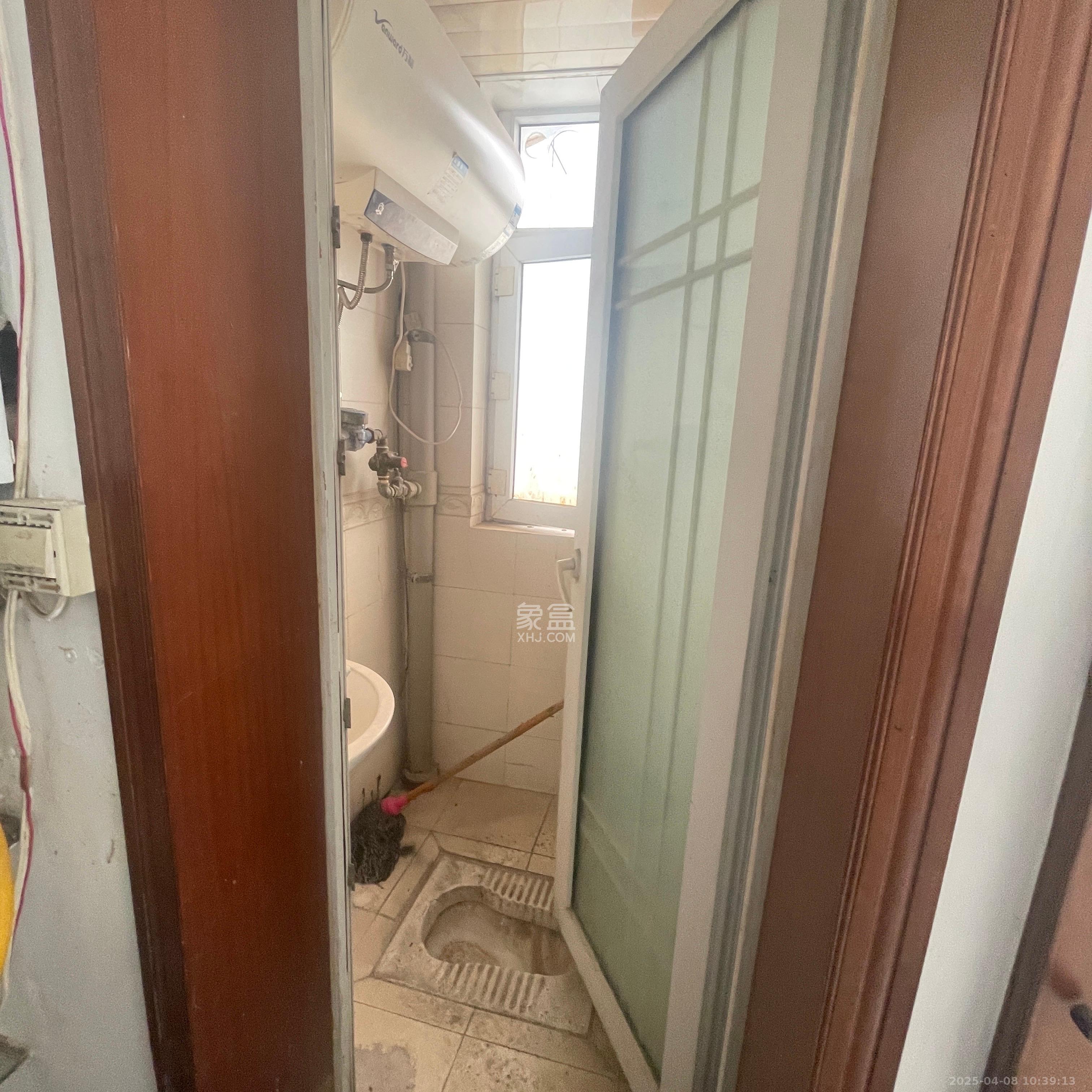 新世纪花苑  3室2厅2卫    3000.0元/月 新世纪花苑  3室2厅2卫    3000.0元/月室内图