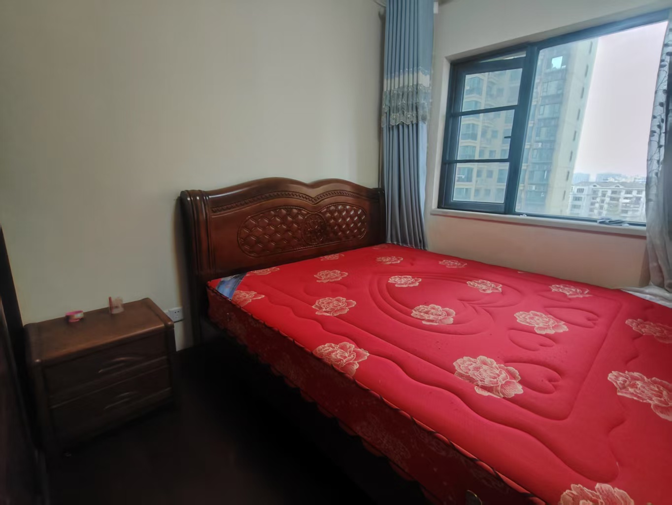 恒大绿洲 3室2厅2卫 1800.0元/月 恒大绿洲 3室2厅2卫 1800.0元/月室内图