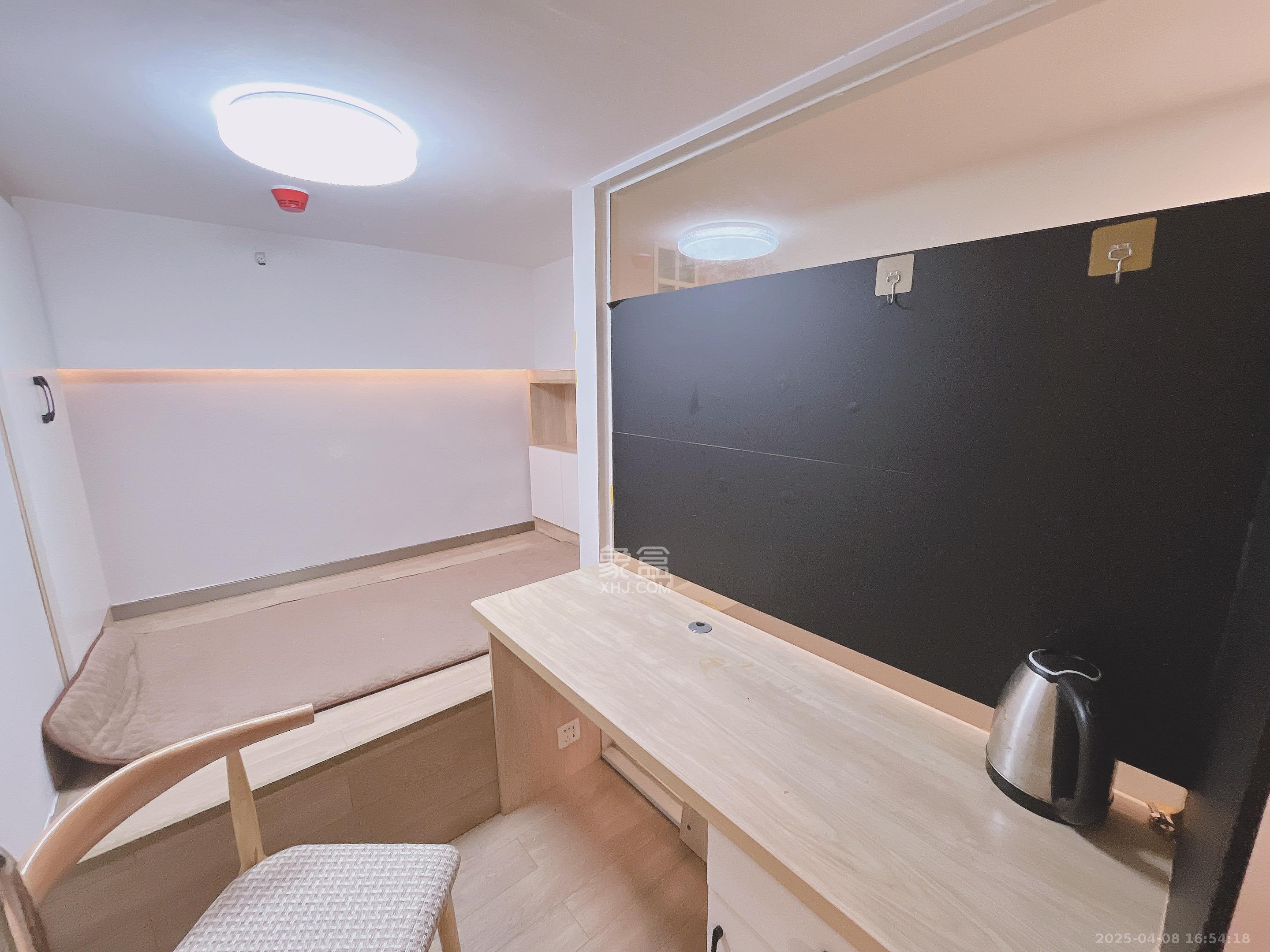 时代年华 2室1厅1卫 1300.0元/月 时代年华 2室1厅1卫 1300.0元/月室内图