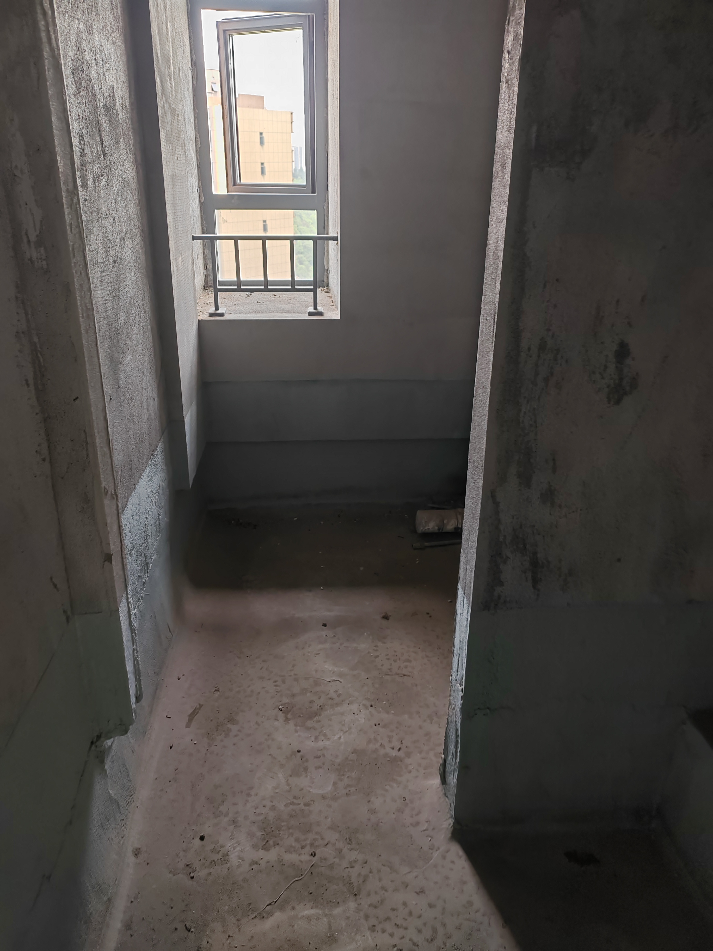 宁邦中心（二期公园里）  4室2厅1卫    80.0万客厅