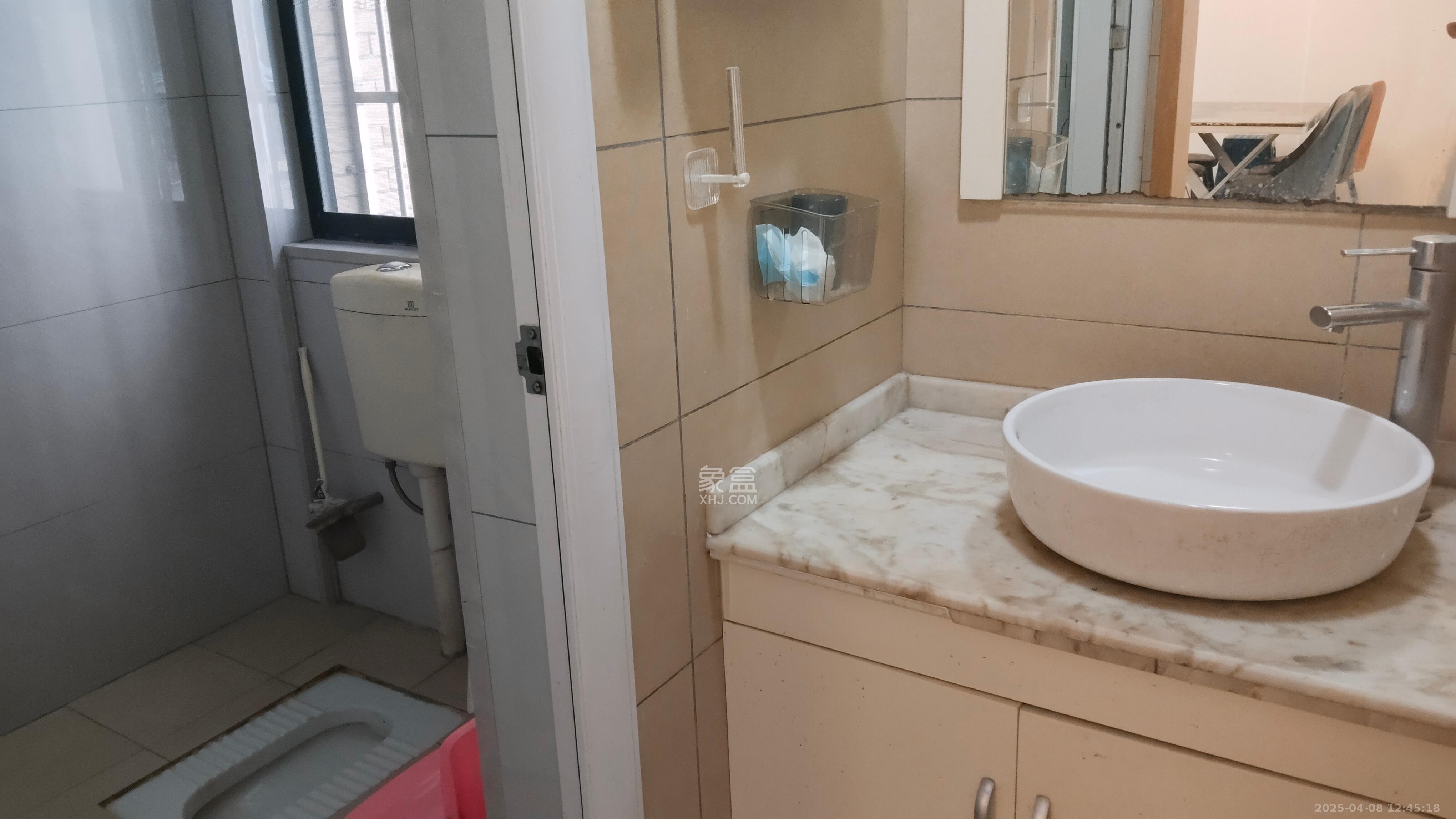 东来苑 3室2厅1卫 3200.0元/月 东来苑 3室2厅1卫 3200.0元/月室内图