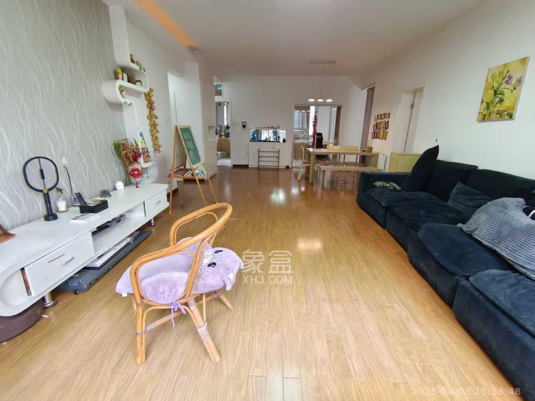 阳光100三期  4室2厅2卫    3600.0元/月室内图