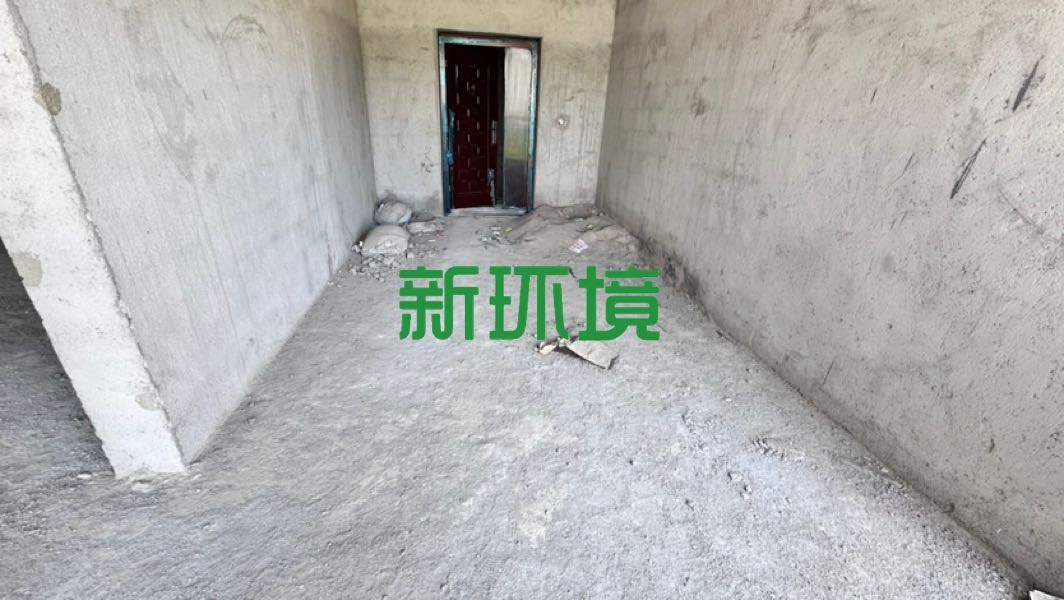 德皇新城  4室2厅2卫   89.00万客厅