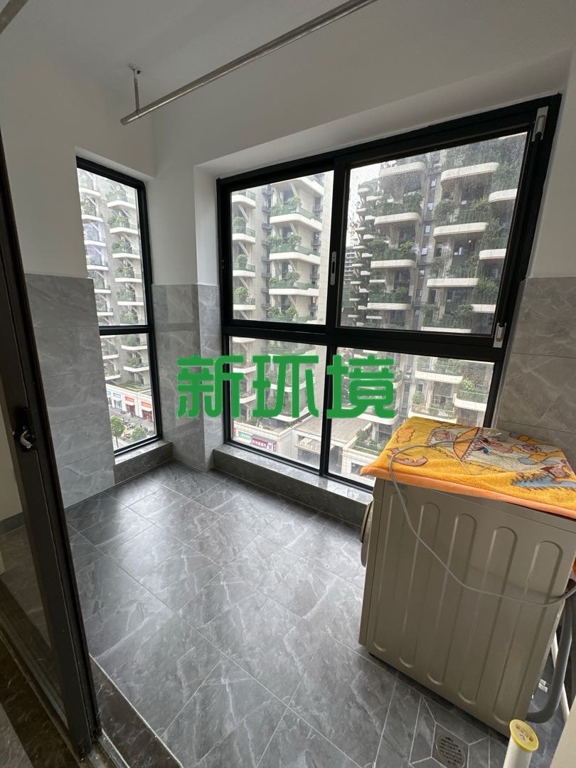 福天华府 3室2厅2卫 2500.0元/月 福天华府 3室2厅2卫 2500.0元/月室内图