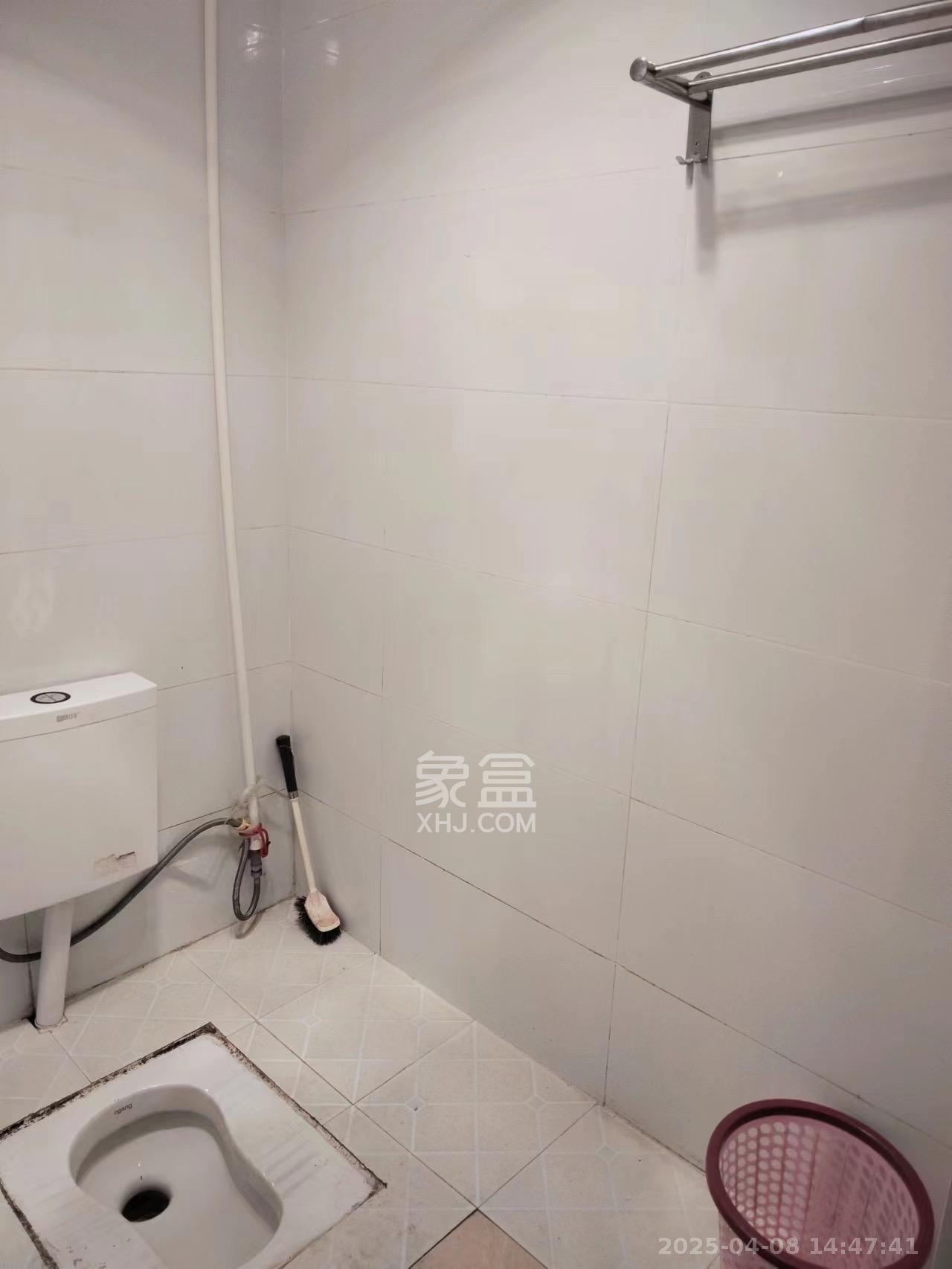 妹子山社区（曙光社区）  3室1厅1卫   1700.00元/月室内图