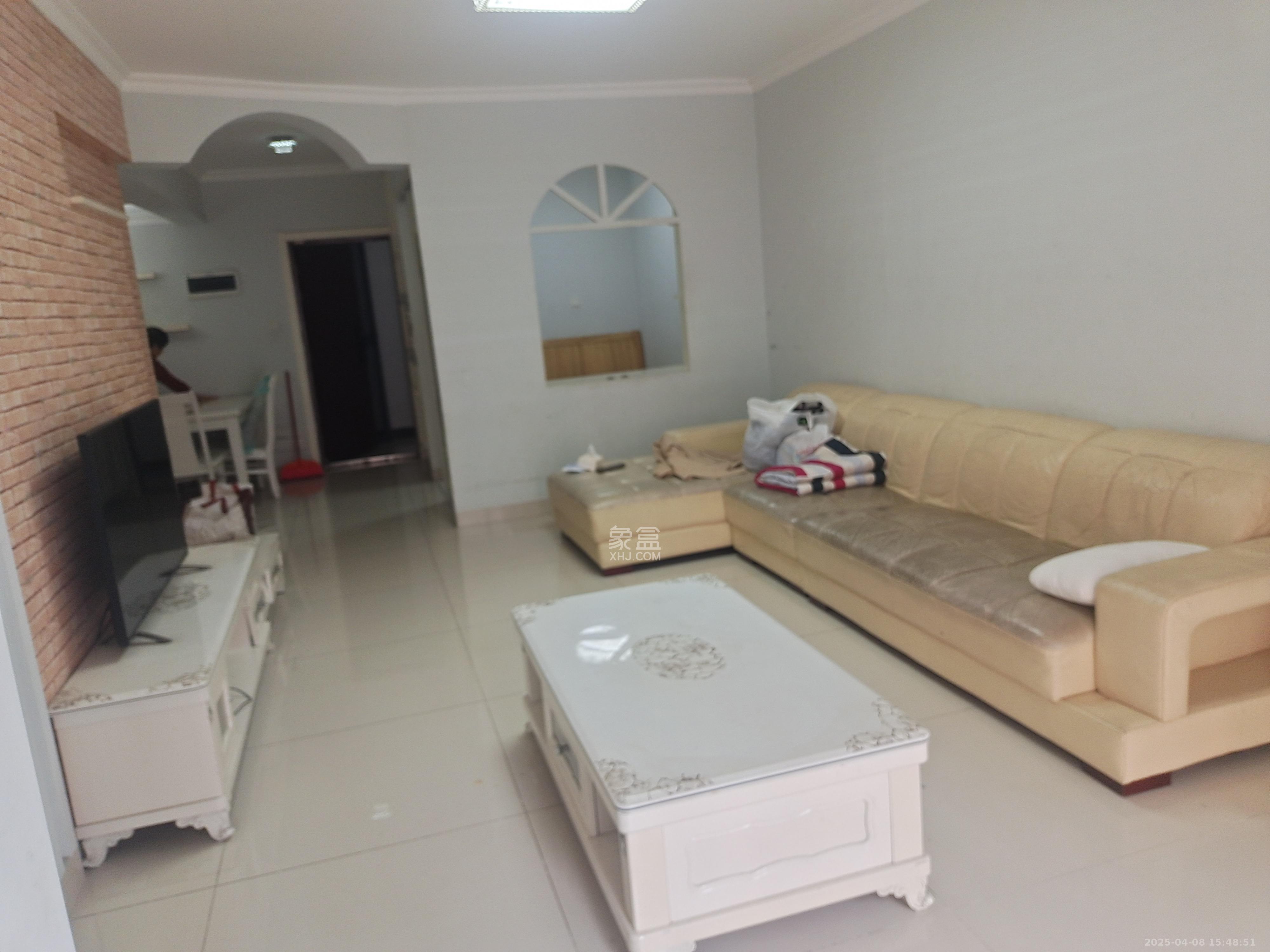 三一街区  3室1厅1卫   2000.00元/月室内图