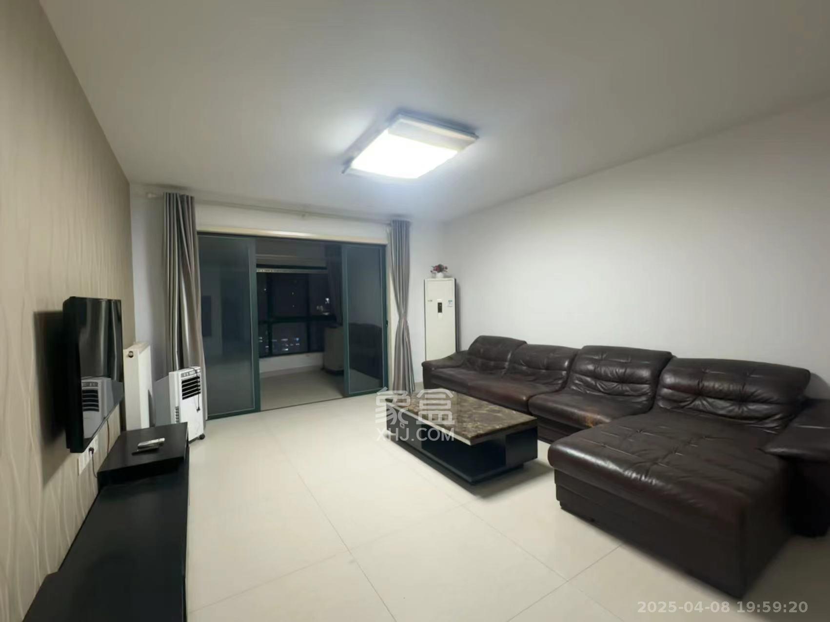 维一星城原山苑 3室2厅2卫 2800.0元/月 维一星城原山苑 3室2厅2卫 2800.0元/月室内图