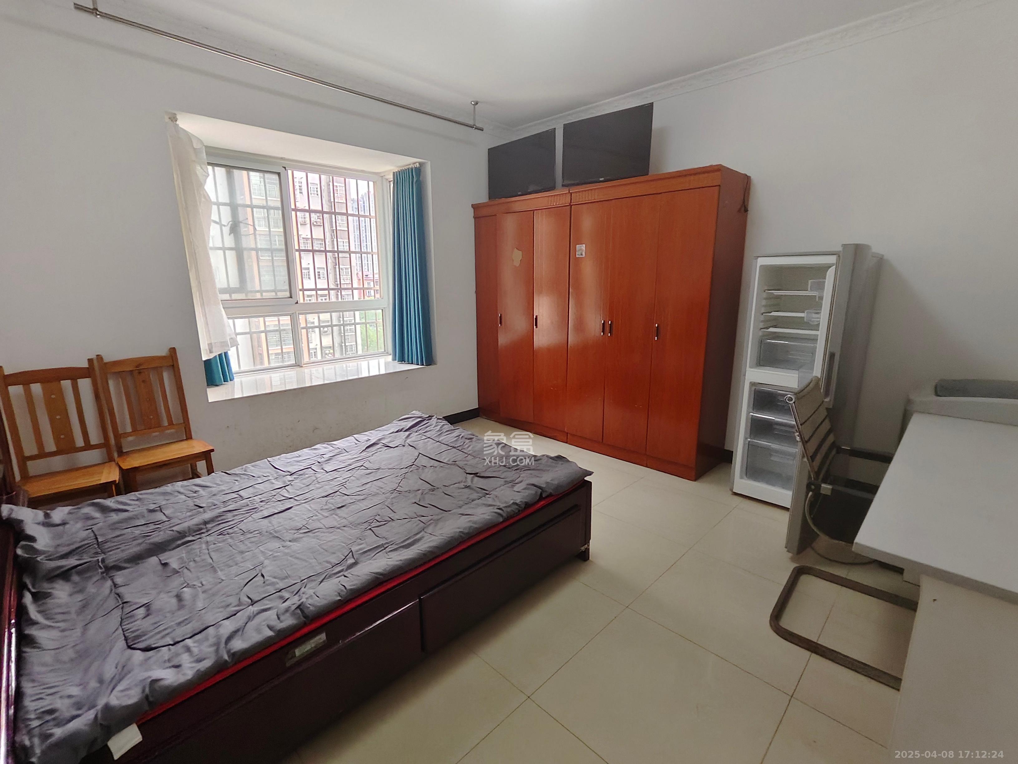 骑龙安置小区 1室0厅0卫 1250.0元/月 骑龙安置小区 1室0厅0卫 1250.0元/月室内图