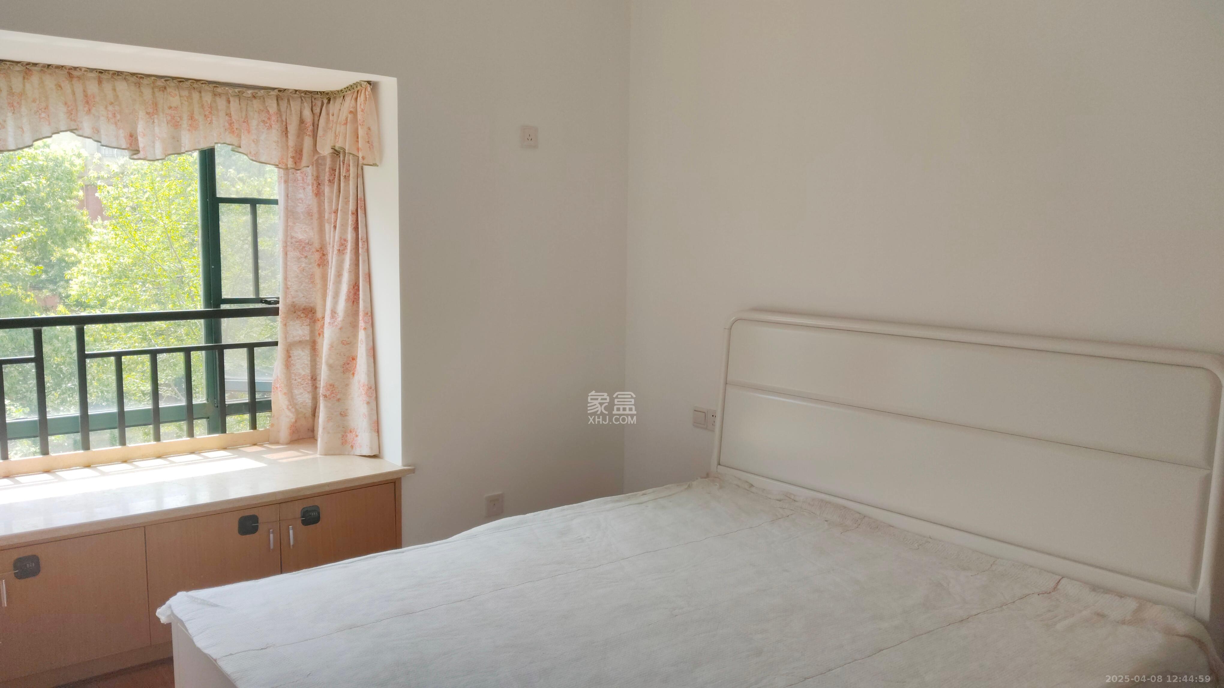 东来苑 3室2厅1卫 3200.0元/月 东来苑 3室2厅1卫 3200.0元/月室内图