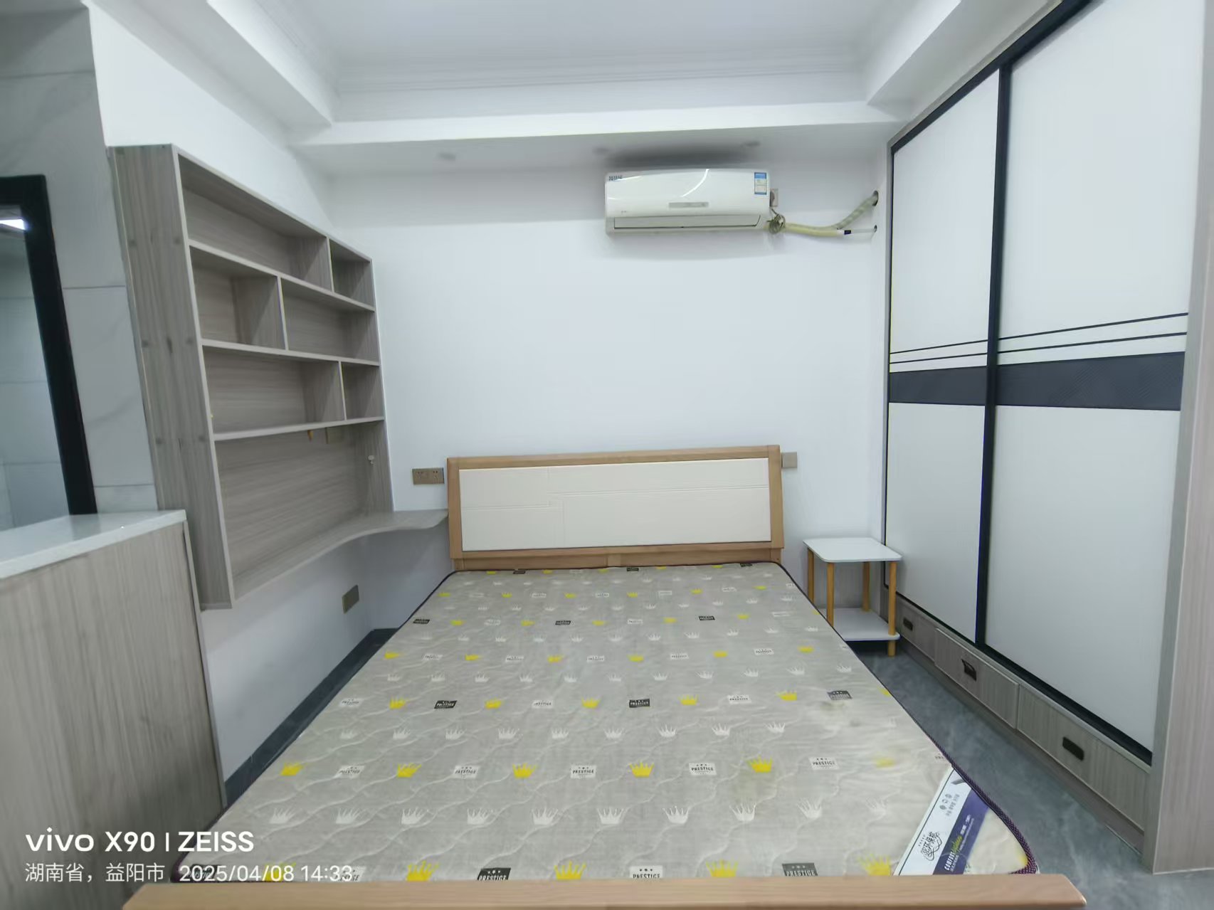 保利香槟国际  1室1厅1卫    1300.0元/月 保利香槟国际  1室1厅1卫    1300.0元/月室内图